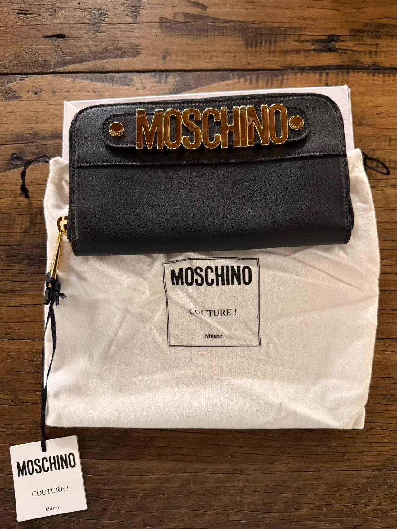 Moschino MOSCHINO 15SS Black Gold Logo Zipper Wallet Ｑ25 Size ONE SIZE - 1 Thumbnail