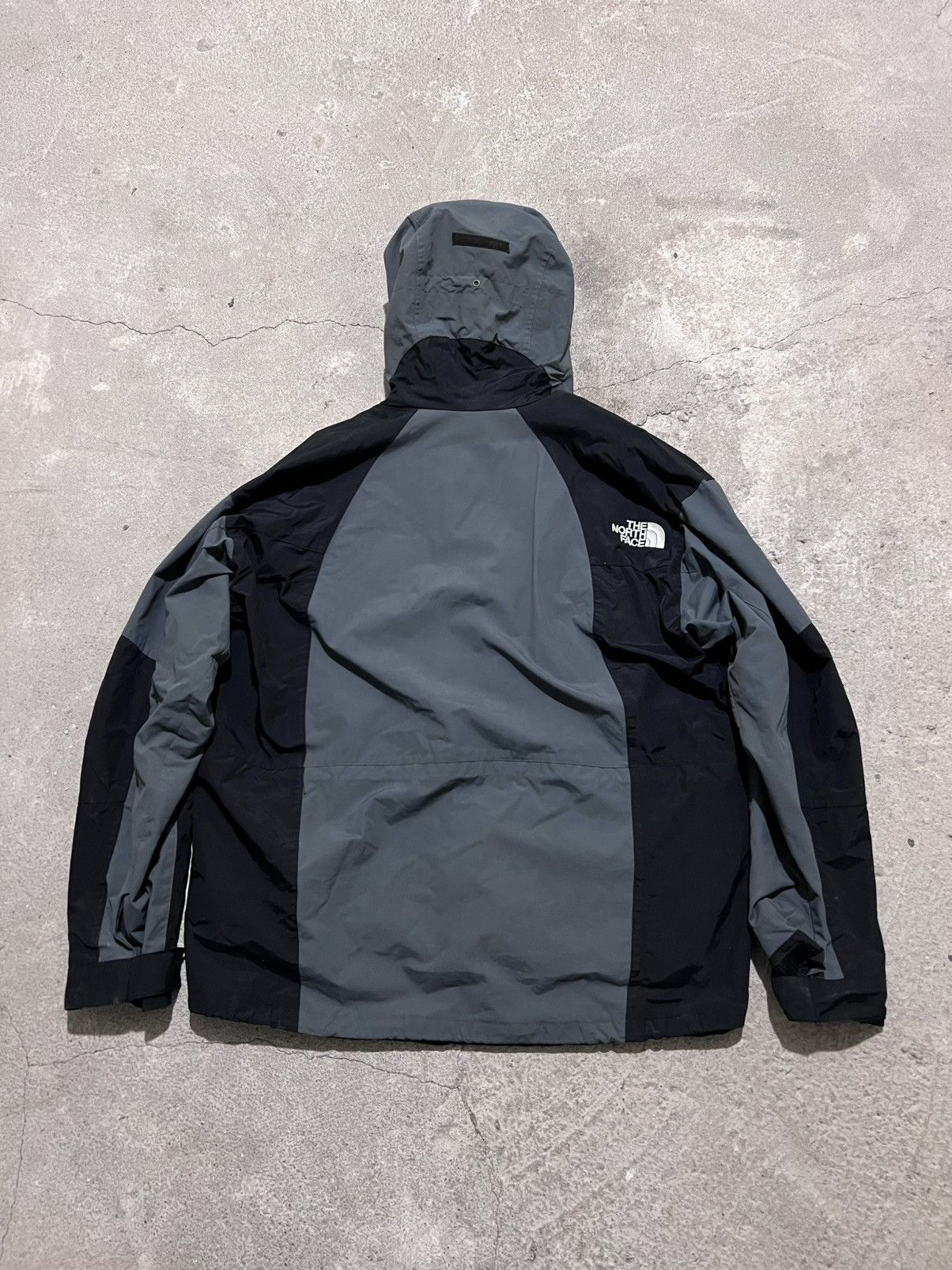 The North Face Vintage The North Face Gore-tex Jacket Size US L / EU 52-54 / 3 - 9 Thumbnail