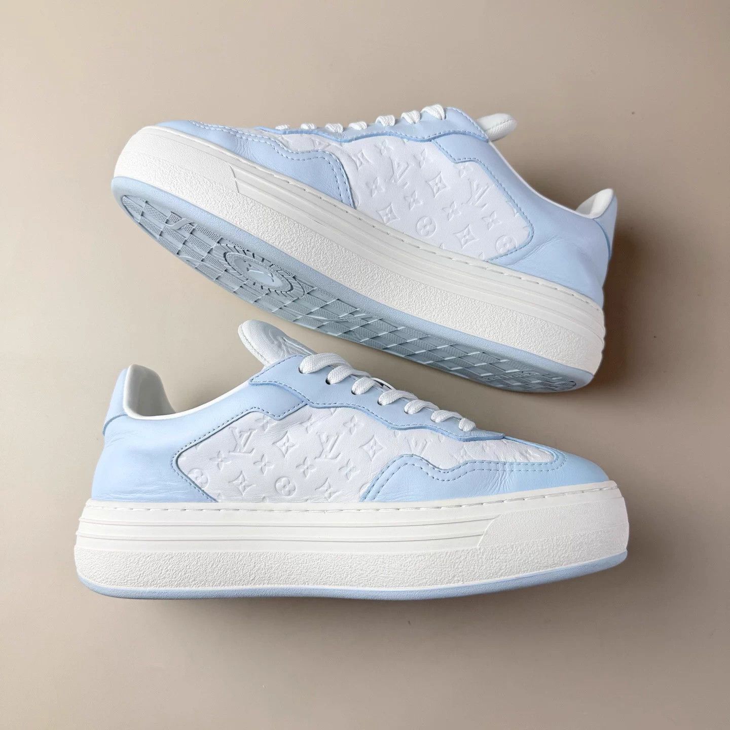 Louis Vuitton LV Cloud Sneaker White Blue 37 EU 95 New Size US 6 / IT 36 - 6 Thumbnail