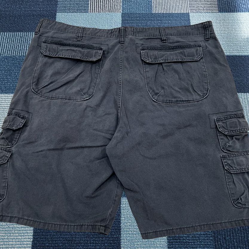 VINTAGE Wrangler Mens 42 Twill Canvas Carpenter Cargo Bermuda Navy Blue Shorts Jorts 11" CARGO Button Pockets Mens