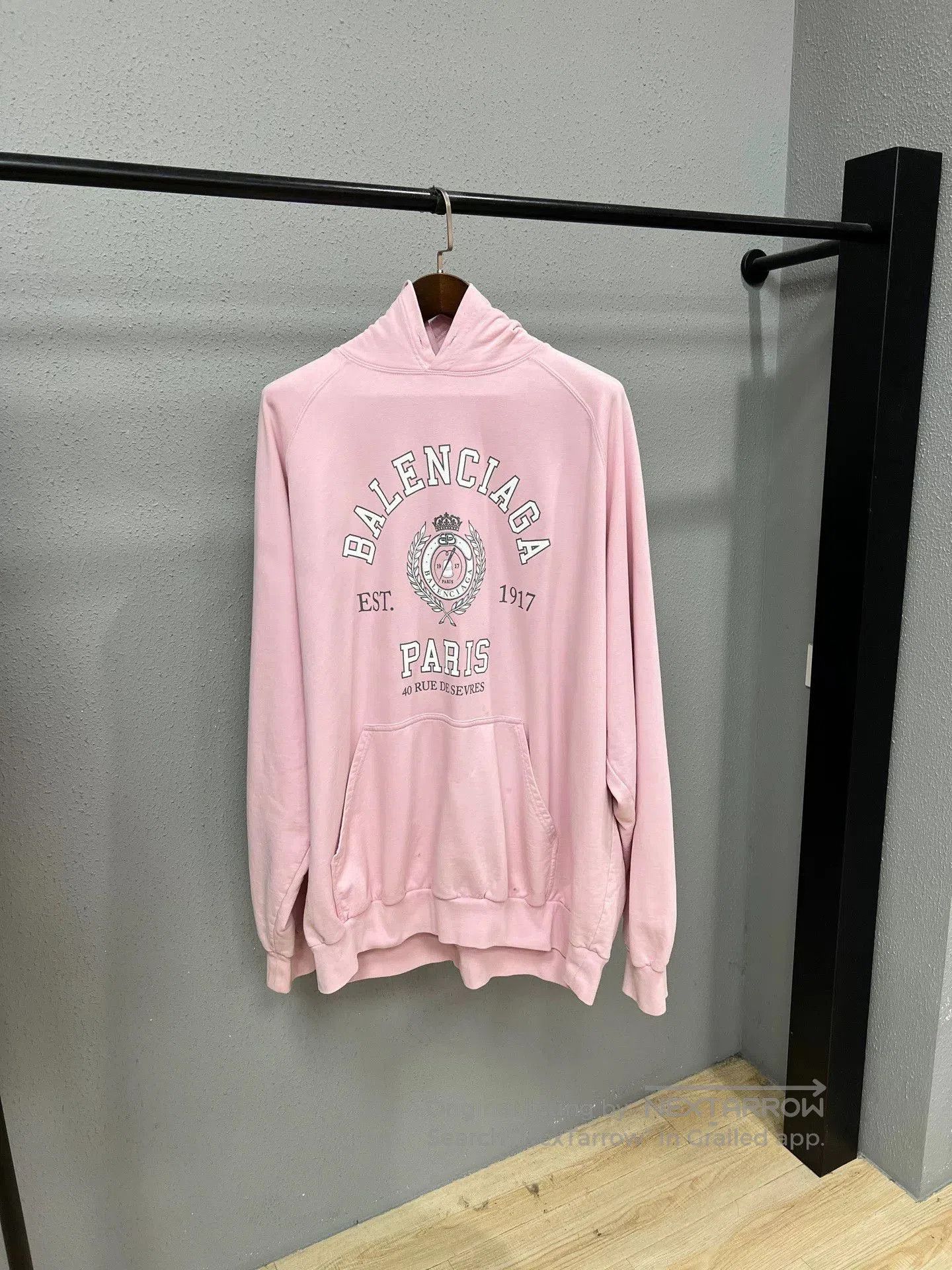 Balenciaga Balenciaga Pink Logo Hoodie. Size M / US 6-8 / IT 42-44 - 1 Thumbnail