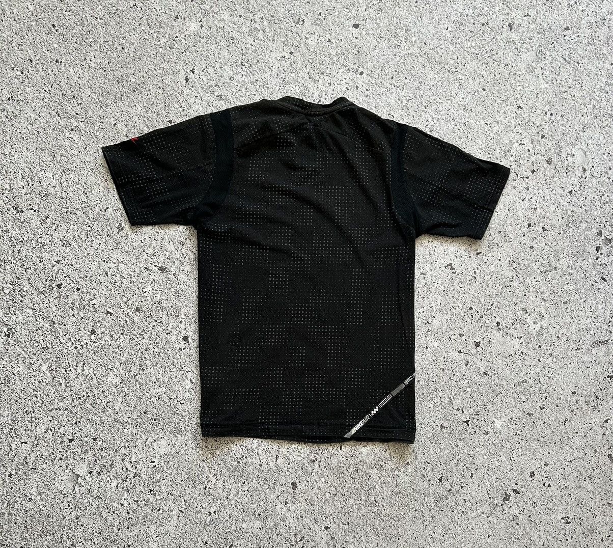 Nike × Vintage 🇺🇸 Vintage 90s Nike Air Athlets T-shirt Made In USA Y2K Hype Size US L / EU 52-54 / 3 - 6 Thumbnail