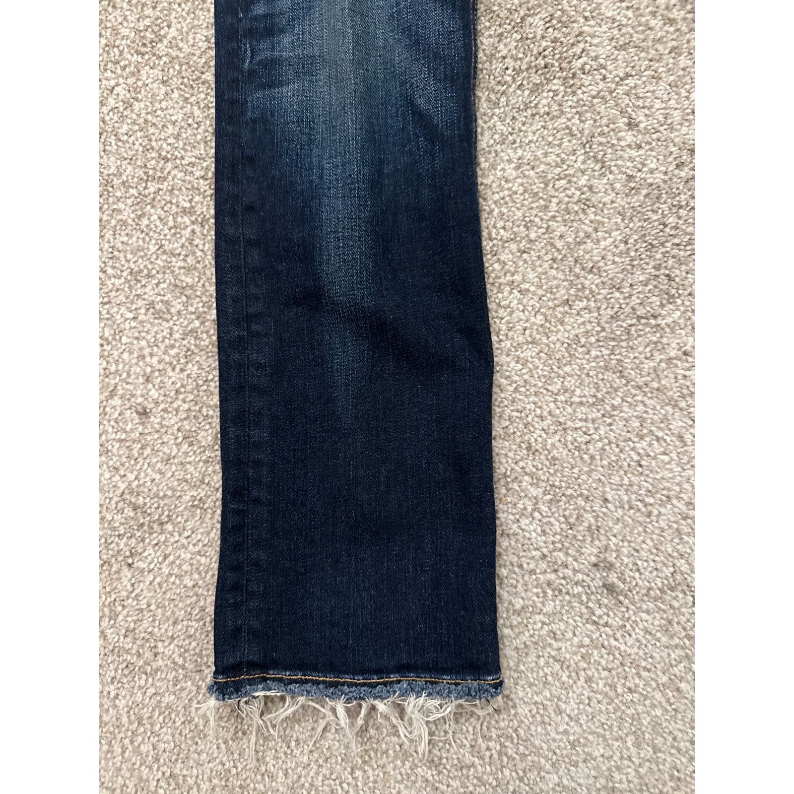 Rag & Bone Rag & Bone Frayed Doheny Dark Wash Raw Hem Crop Jean, 28 Size 28" / US 6 / IT 42 - 6 Thumbnail