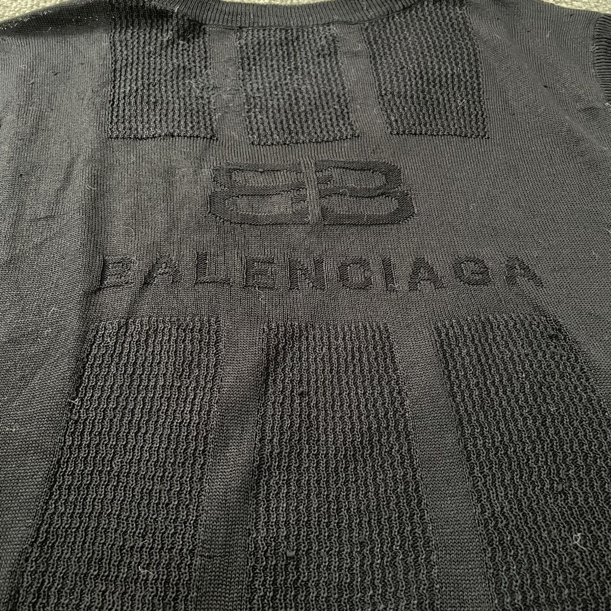 Balenciaga Balenciaga Knitted Mesh Vest Navy Size US L / EU 52-54 / 3 - 5 Thumbnail