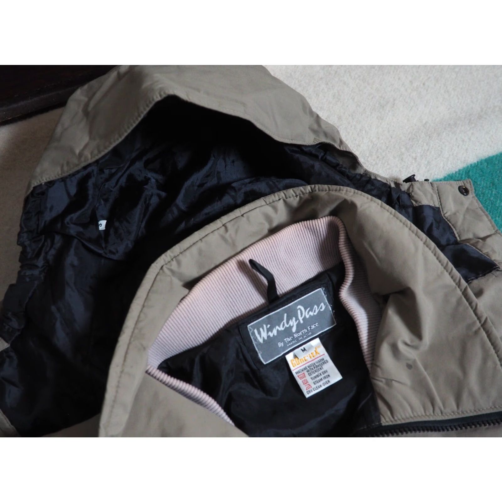 The North Face VTG 80s The North Face TNF Windy Pass Goretex GTX Beige Shell USA Jacket Mens M Size US M / EU 48-50 / 2 - 4 Thumbnail