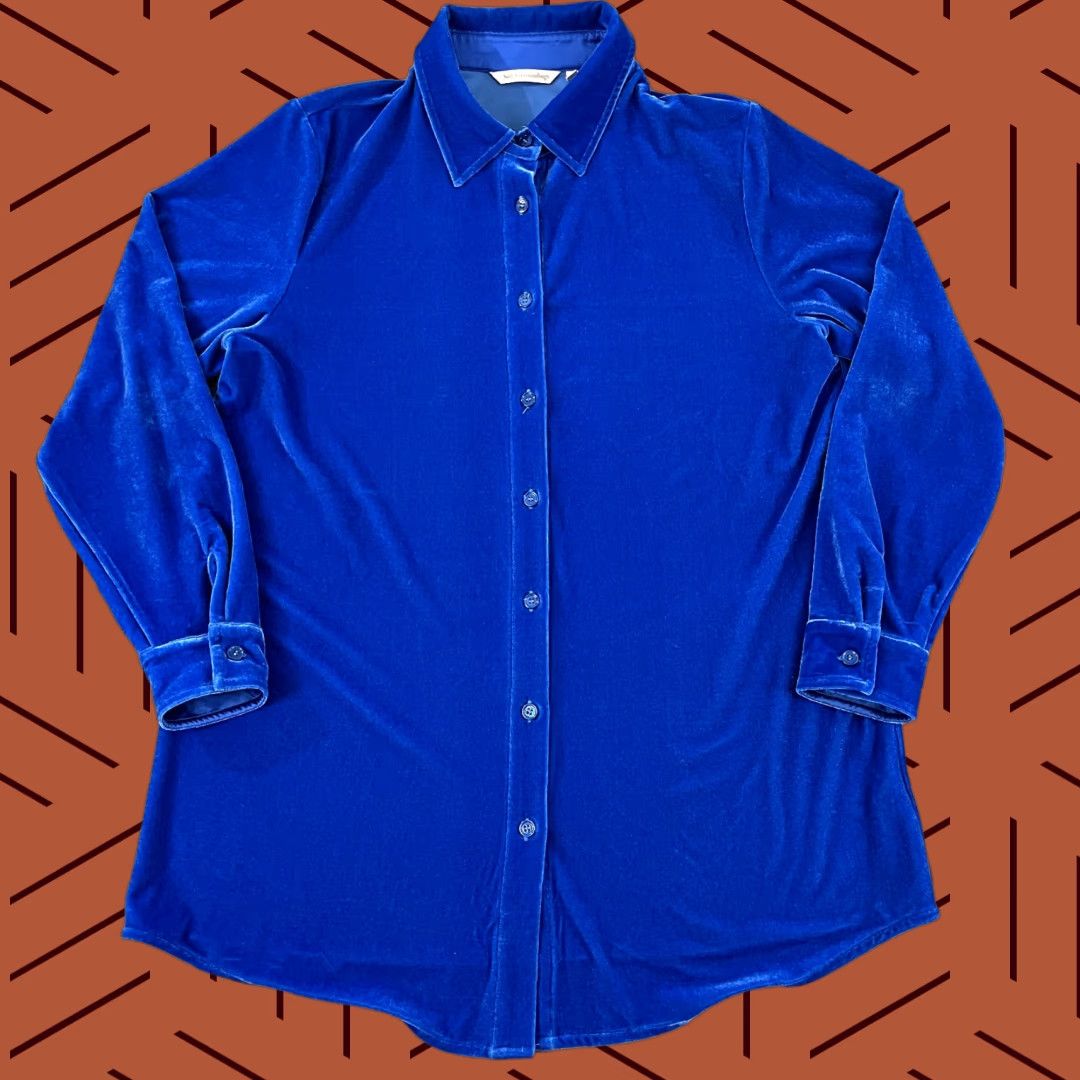 Soft Surroundings Soft Surroundings Shirt Womens Medium Blue Velvet Boyfriend Tunic Top Button Up Size M / US 6-8 / IT 42-44 - 1 Thumbnail