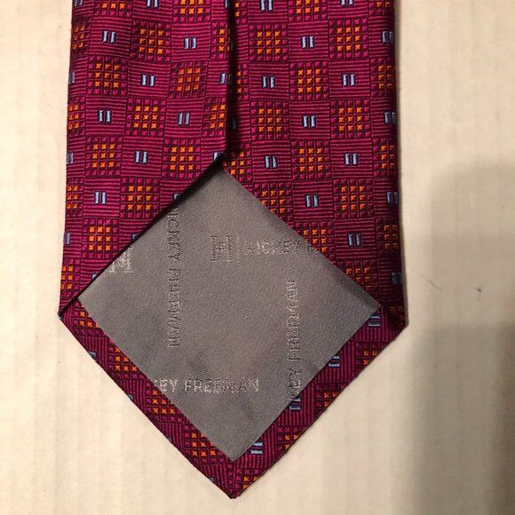 Hickey Freeman HICKEY FREEMAN MEN'S NEW CRIMSON 100%SILK TIE 4" X 58 1/4" Size ONE SIZE - 3 Thumbnail