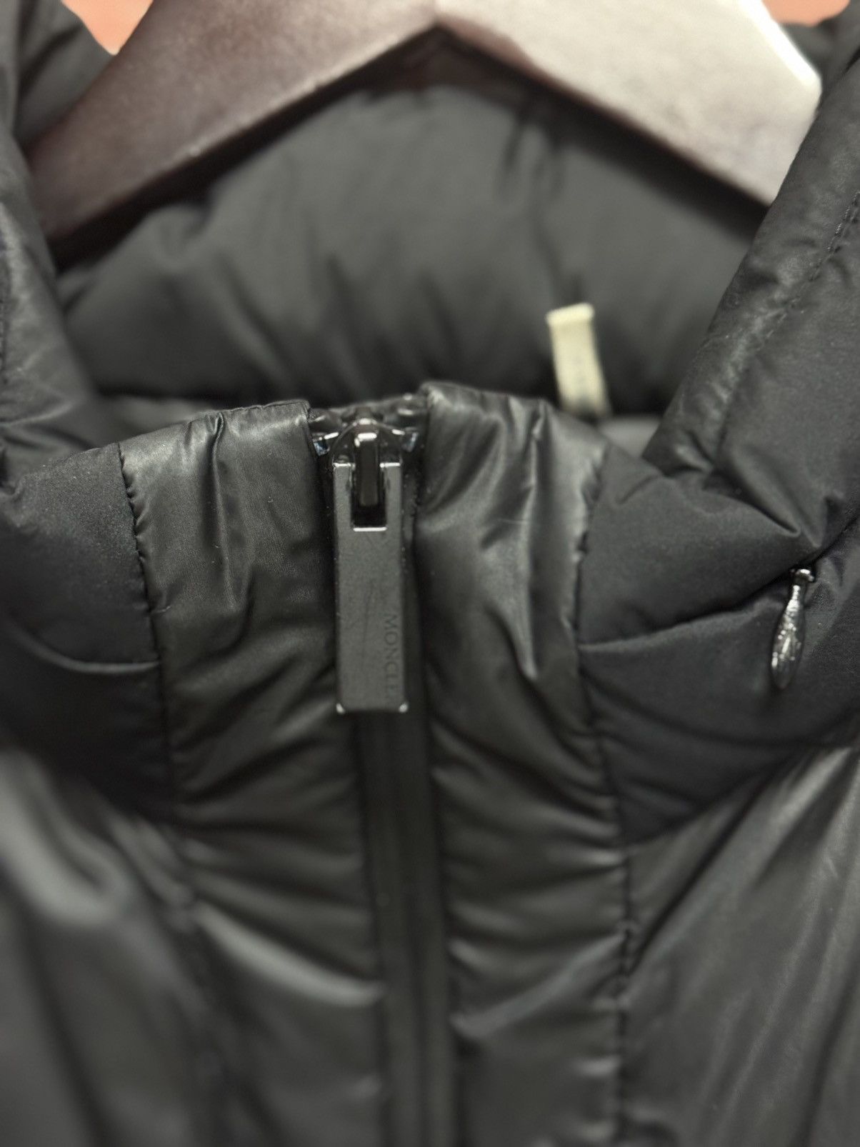 Moncler Moncler Down Jacket Size 5 Pre Owned Clean Size US L / EU 52-54 / 3 - 6 Thumbnail