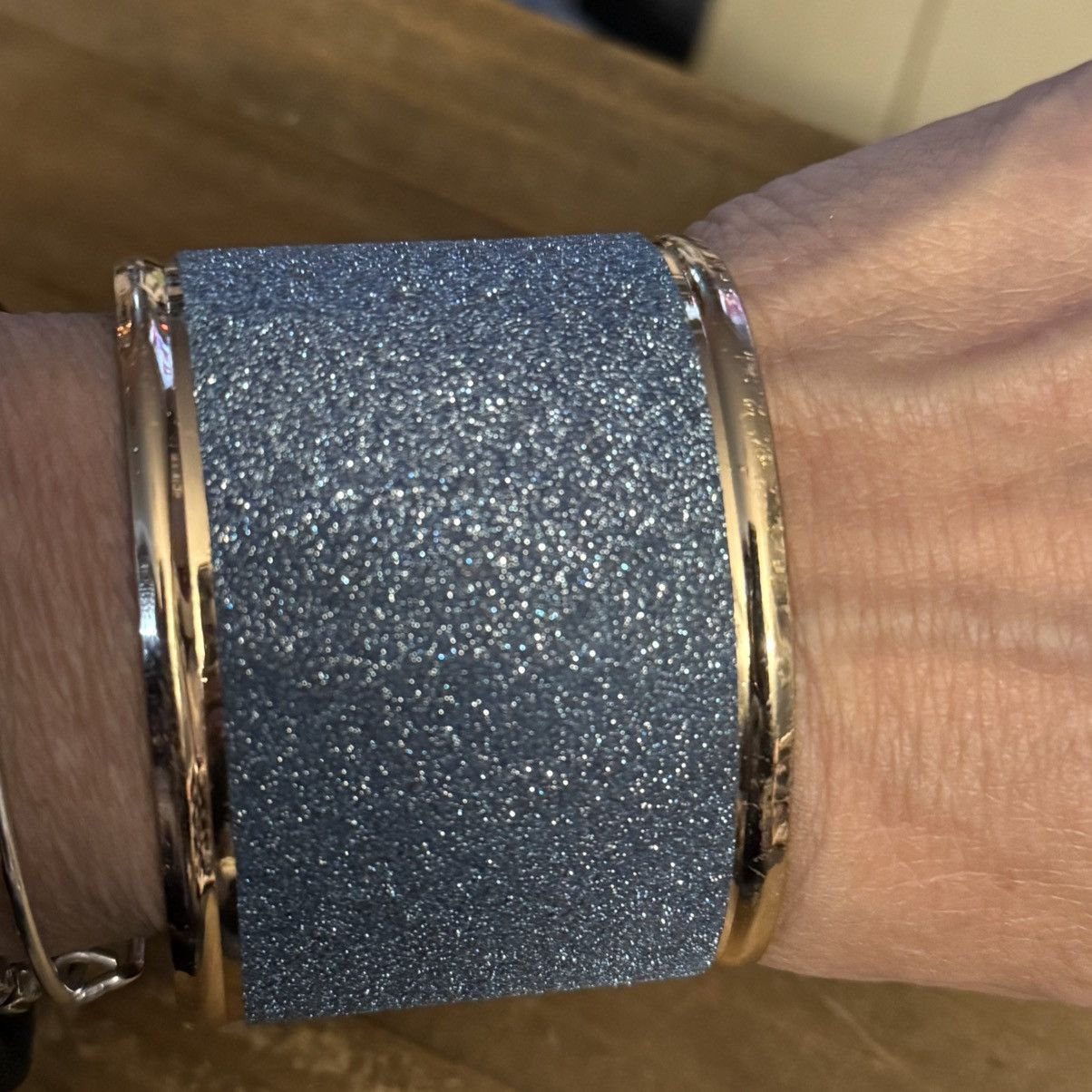 Other Gold tone blue glitter wide cuff bangle bracelet Size ONE SIZE - 2 Thumbnail