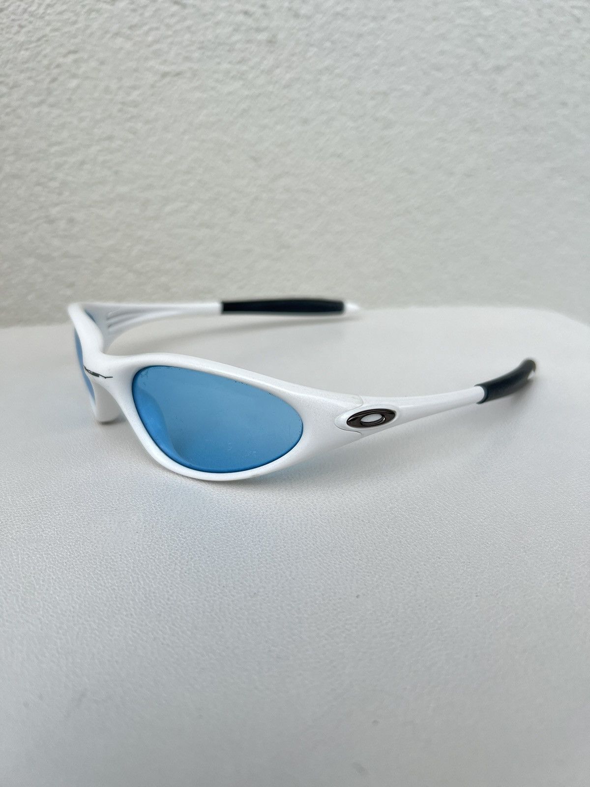 Vintage 00s Vintage Oakley Minute Sunglasses Pearl Blue | Grailed
