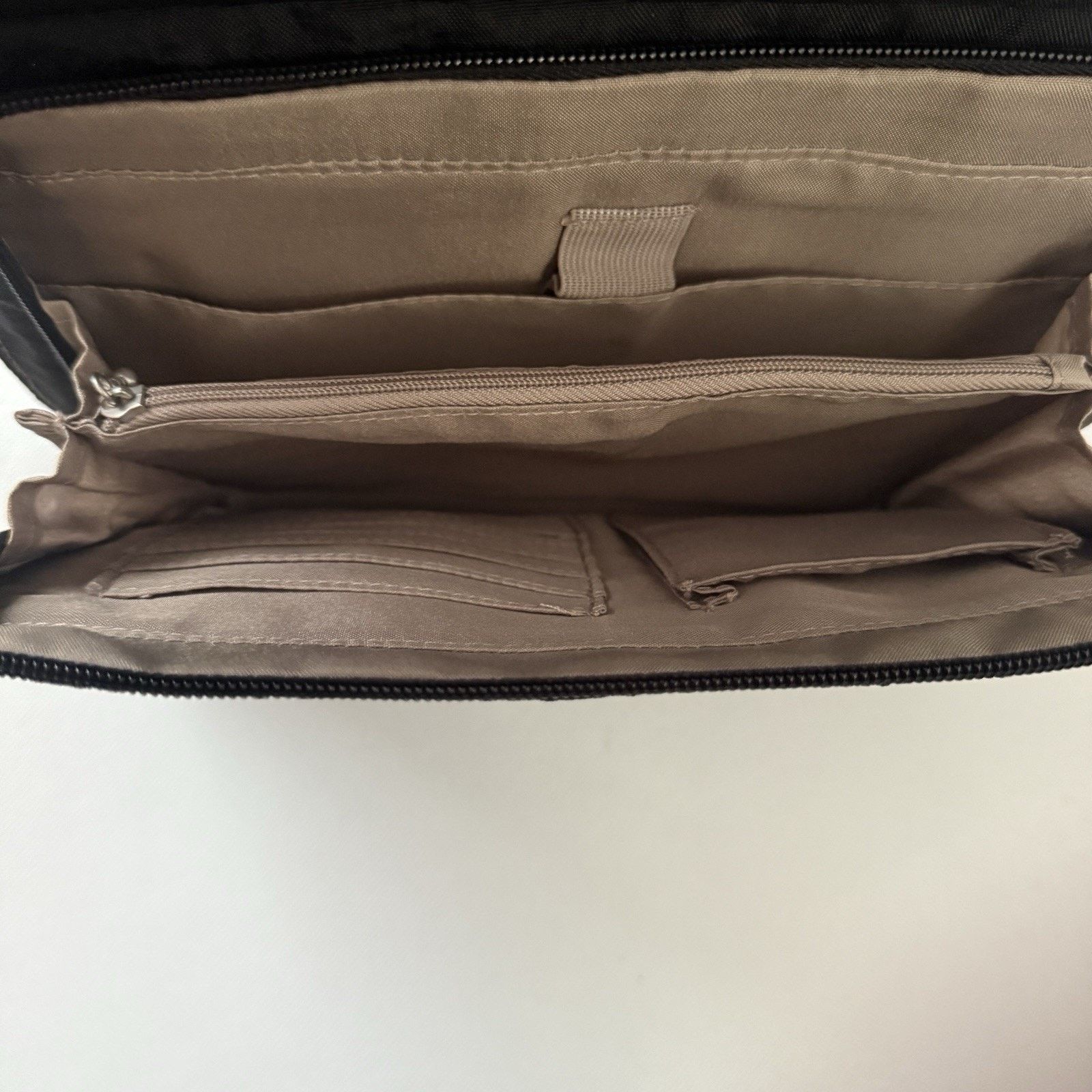 Other Baggallini Cross Over Buckle Crossbody Expandable Travel Bag Size ONE SIZE - 7 Thumbnail