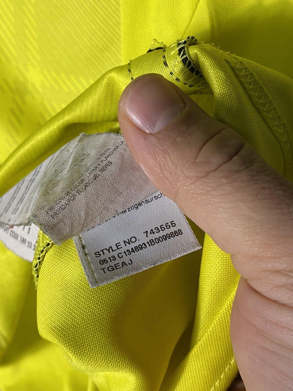 Puma × Vintage 2013 Puma Borussia Dortmund Soccer Jersey #11 Reus Size US L / EU 52-54 / 3 - 5 Thumbnail