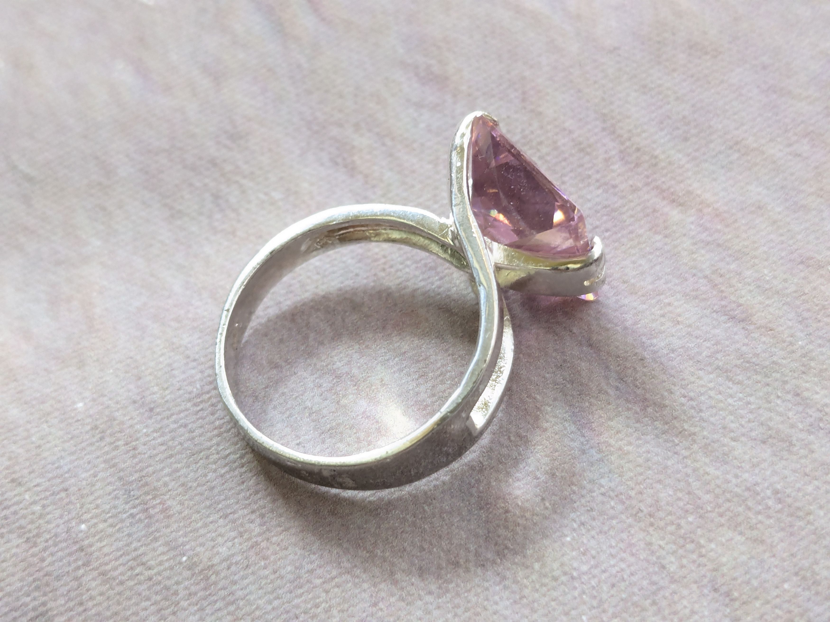Jewelry × Vintage Vintage Sterling Silver Ring Pink CZ 8.5 Modern Square Size ONE SIZE - 4 Thumbnail