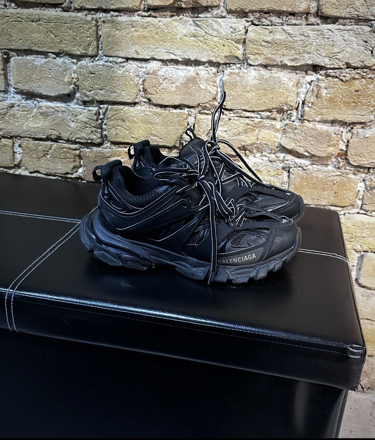 【関税込み】balenciaga ALASKA' SABOTS Balenciaga 'Alaska' sabots | Grailed