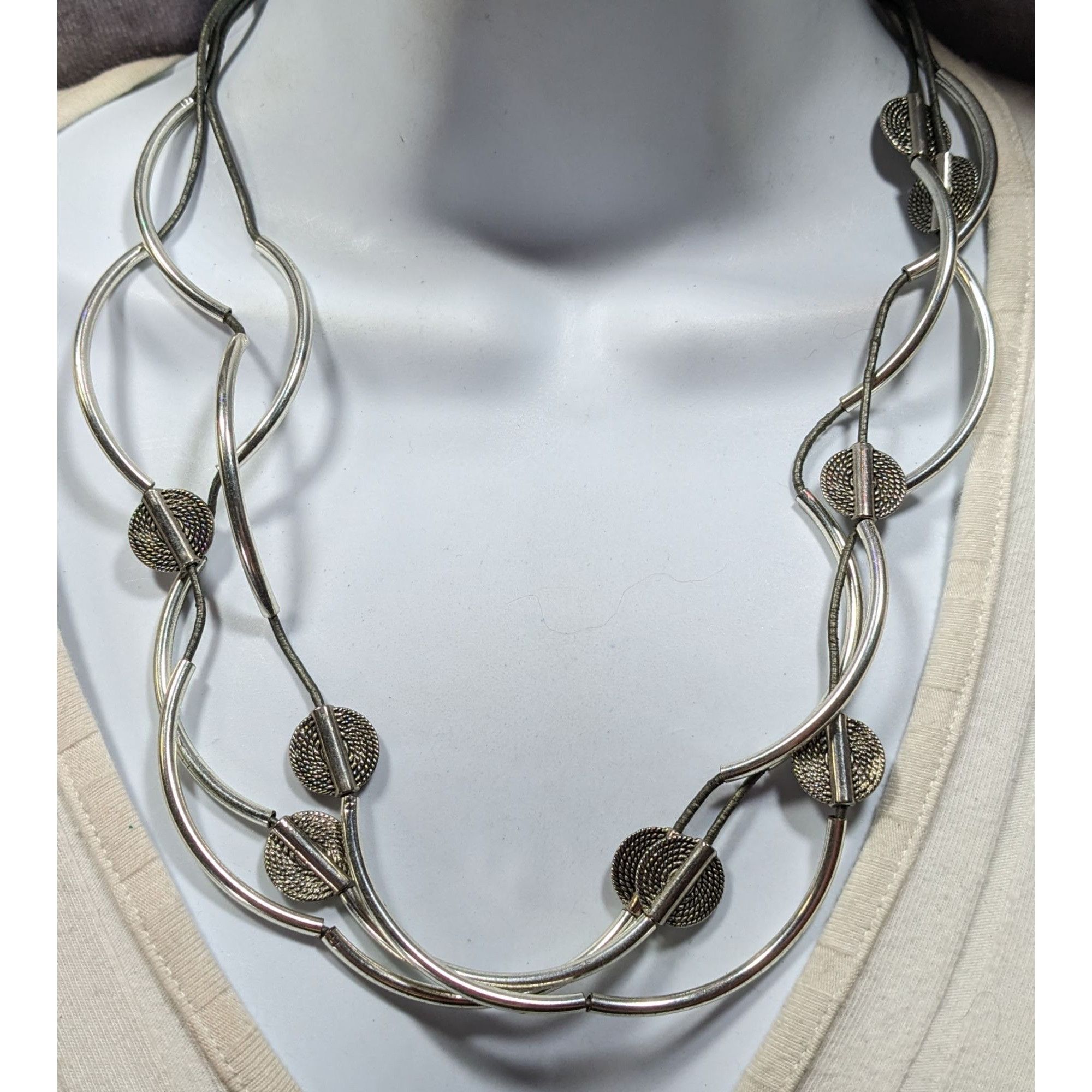 Other Lizzy James Abstract Disc And Curved Bar Silver Tone Metal A Size ONE SIZE - 2 Thumbnail