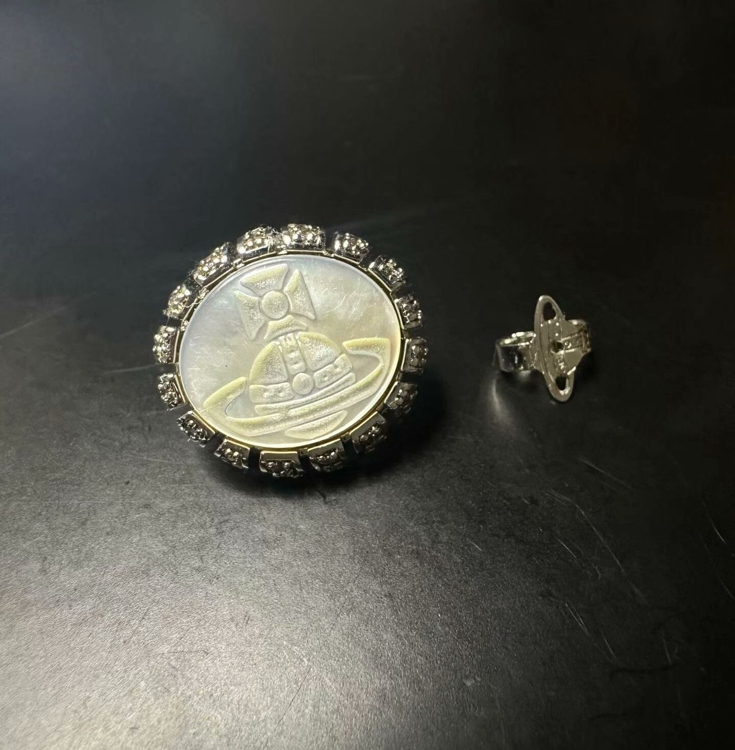 Vivienne Westwood Vivienne Westwood Saturn Earrings Size ONE SIZE - 1 Thumbnail