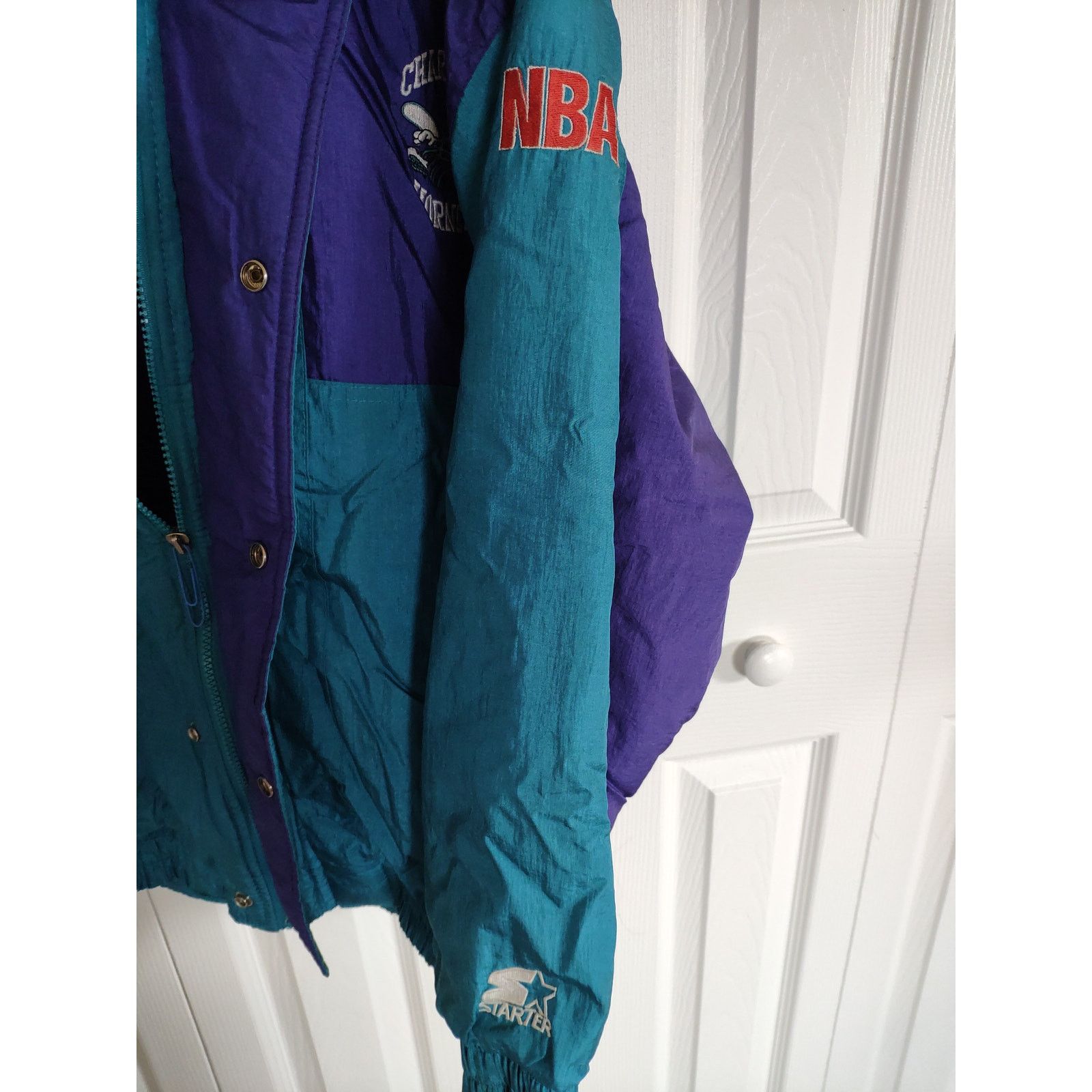Starter Vintage Starter Charlotte Hornets Puffer Jacket LARGE Size US L / EU 52-54 / 3 - 7 Thumbnail