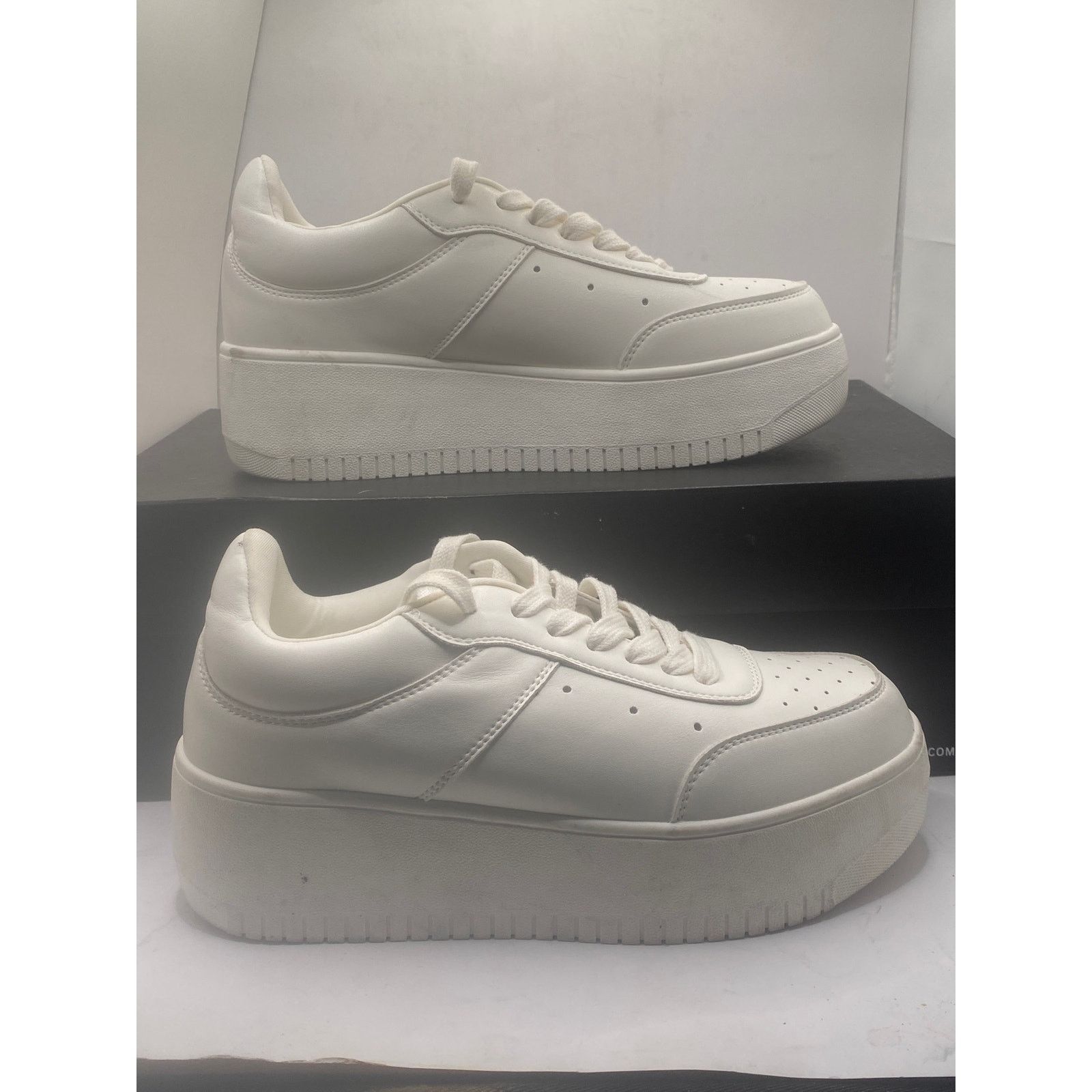 Steve Madden Steve Madden Rocket Sneaker Women's Size 8.5M Size US 8.5 / IT 38.5 - 1 Thumbnail
