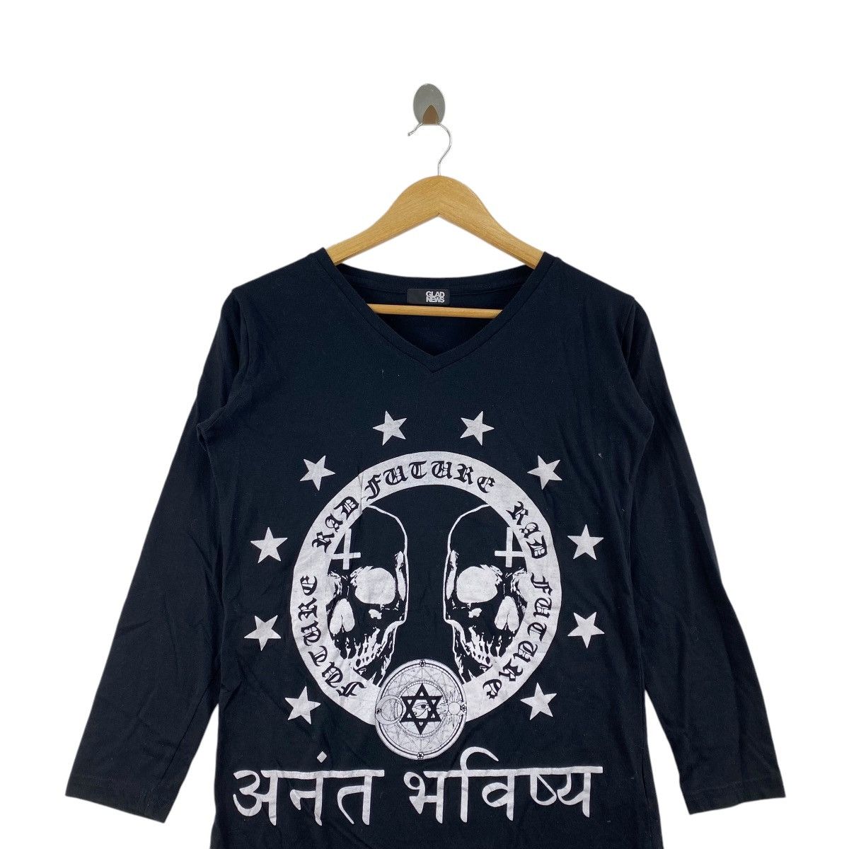 Vintage Vintage GLAD NEWS PUNK Rad Future Bones Sanskrit Tee Shirt Size S / US 4 / IT 40 - 2 Thumbnail