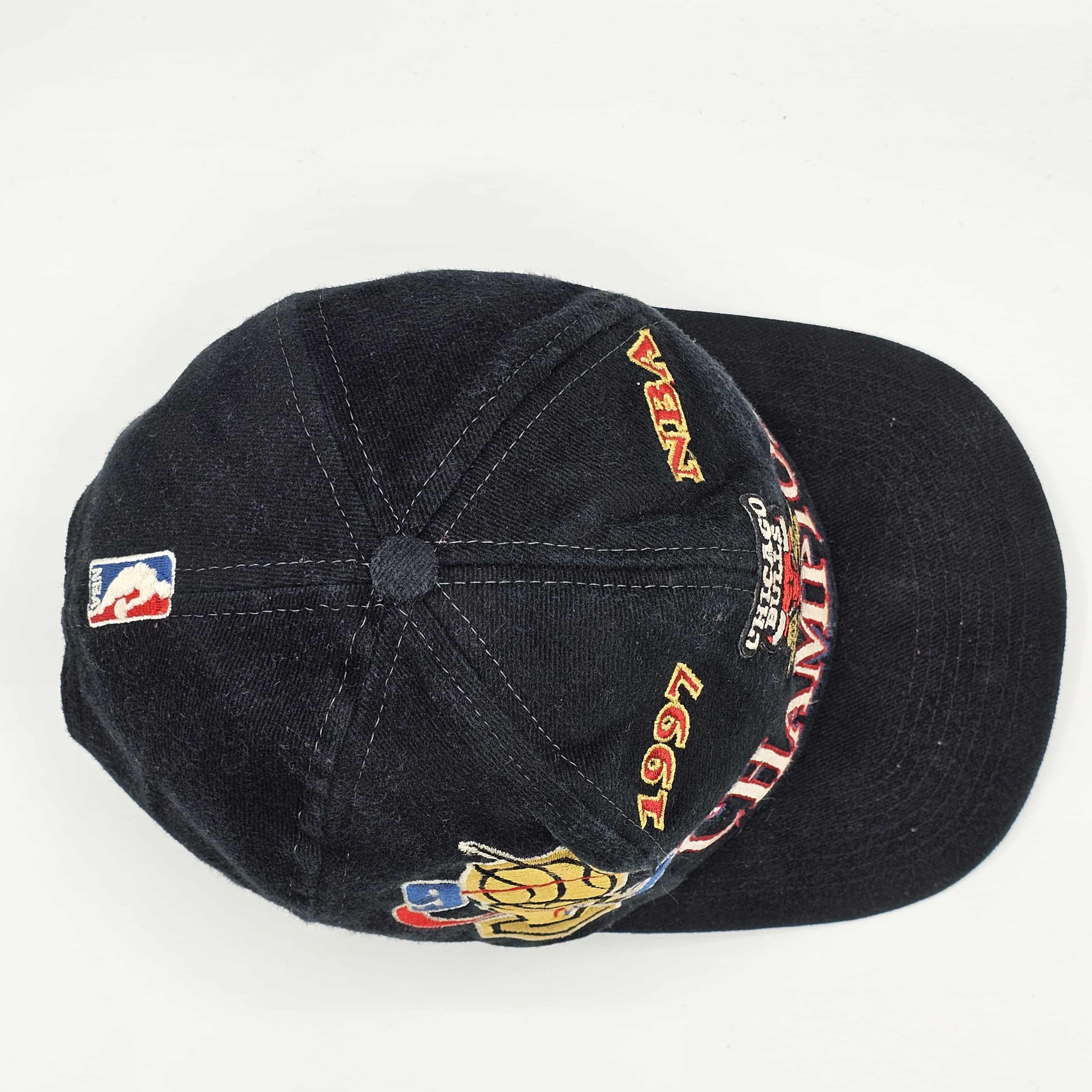 NBA Chicago Bulls 90s Championship Logo Athletic Snapback Hat Size ONE SIZE - 5 Thumbnail