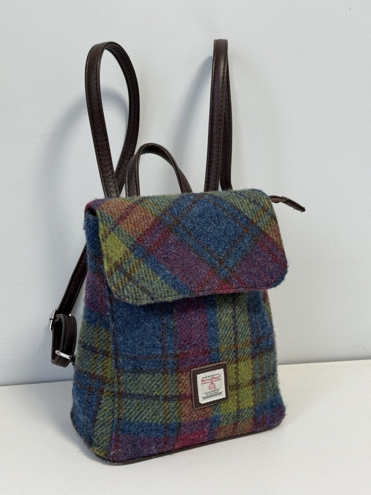 Harris Tweed AUTHENTIC HARRIS TWEED MINI BACKPACK TUMMEL GLEN APPIN Col Size ONE SIZE - 1 Thumbnail