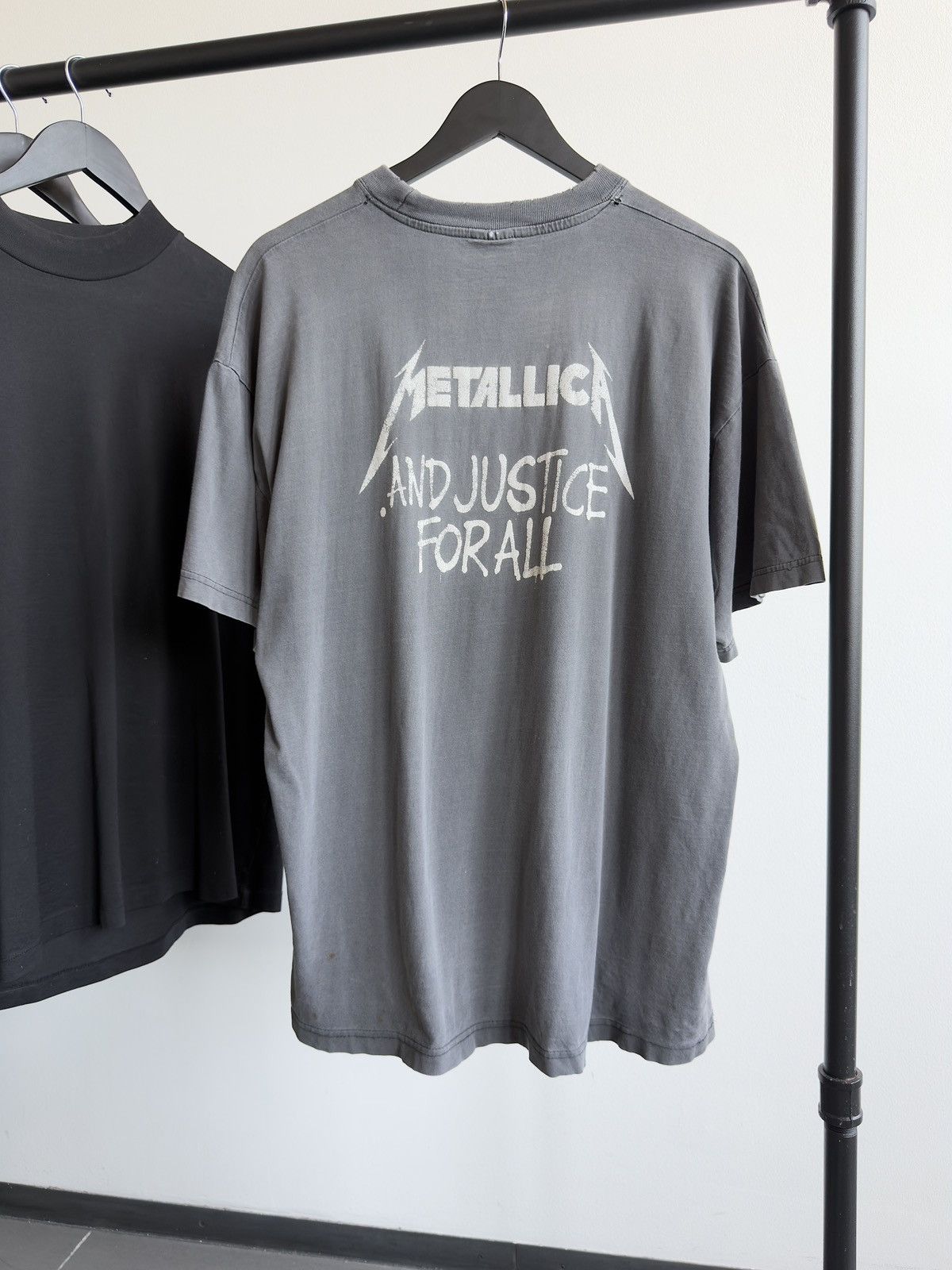 Band Tees Vintage Thrashed Metallica Grunge Erd Faded Band Tee Size US XL / EU 56 / 4 - 3 Thumbnail