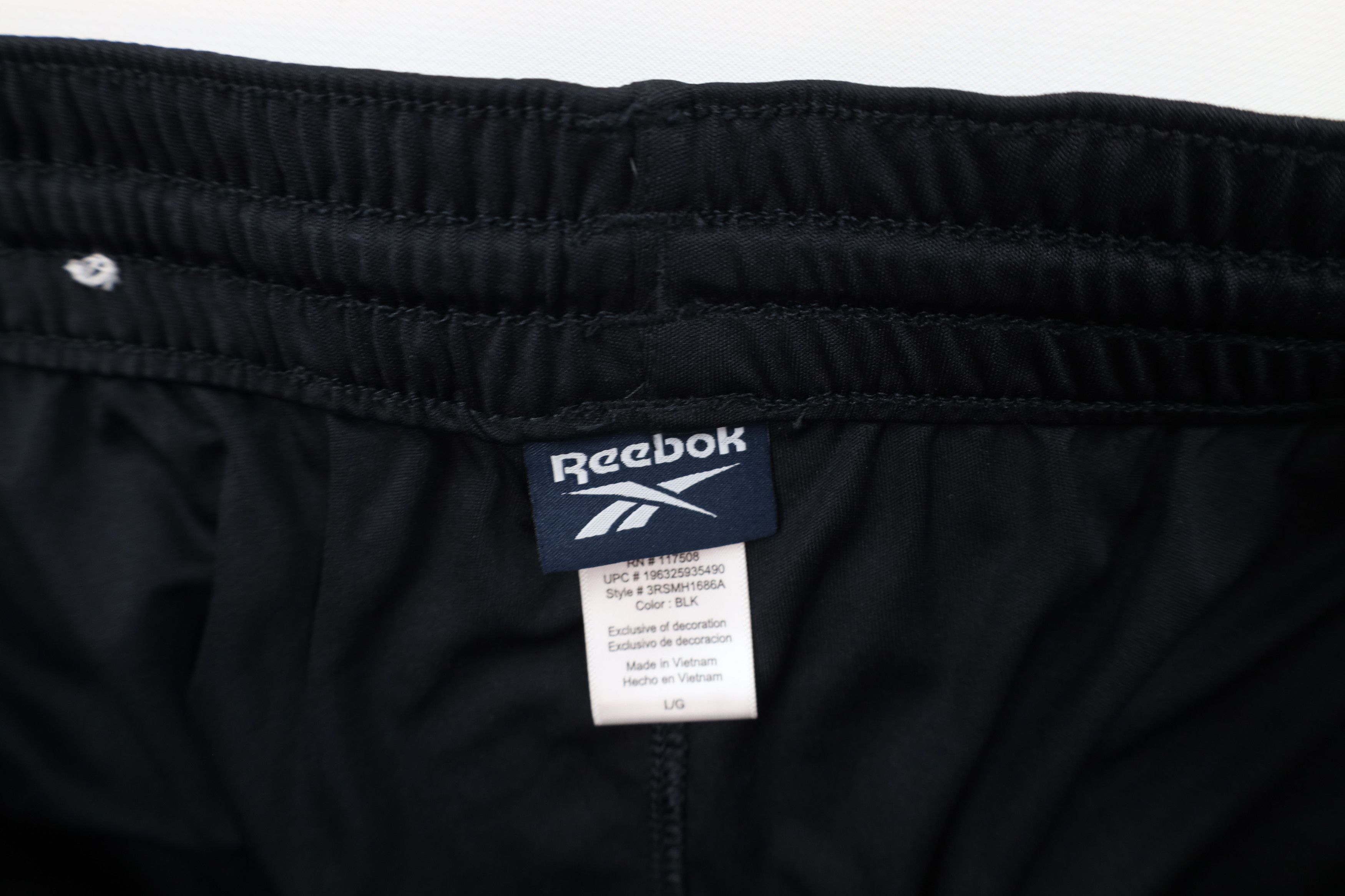Reebok Vintage Y2K Reebok Logo Gym Training Basketball Shorts Black Size US 34 / EU 50 - 7 Thumbnail