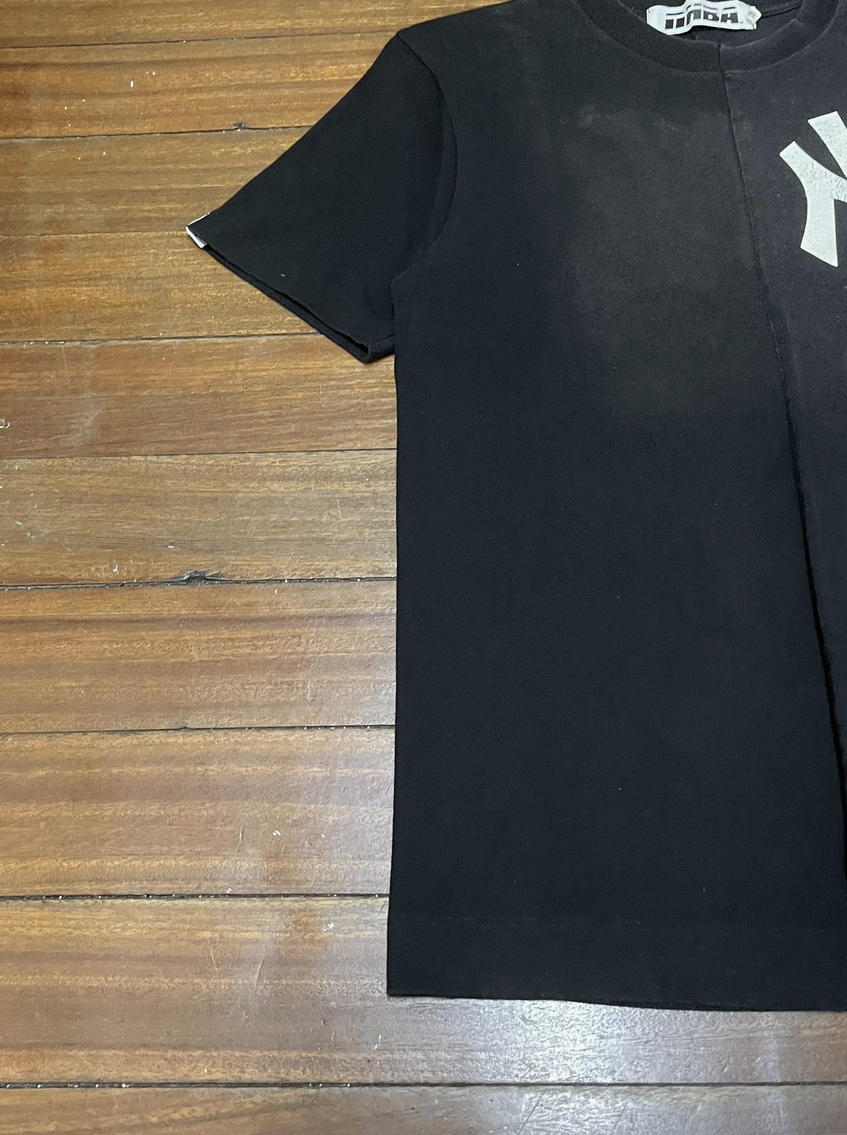 Bape × Neighborhood Very Rare Vintage Neighborhood Bape Sun Faded T-shirt 2000s Size US S / EU 44-46 / 1 - 5 Thumbnail