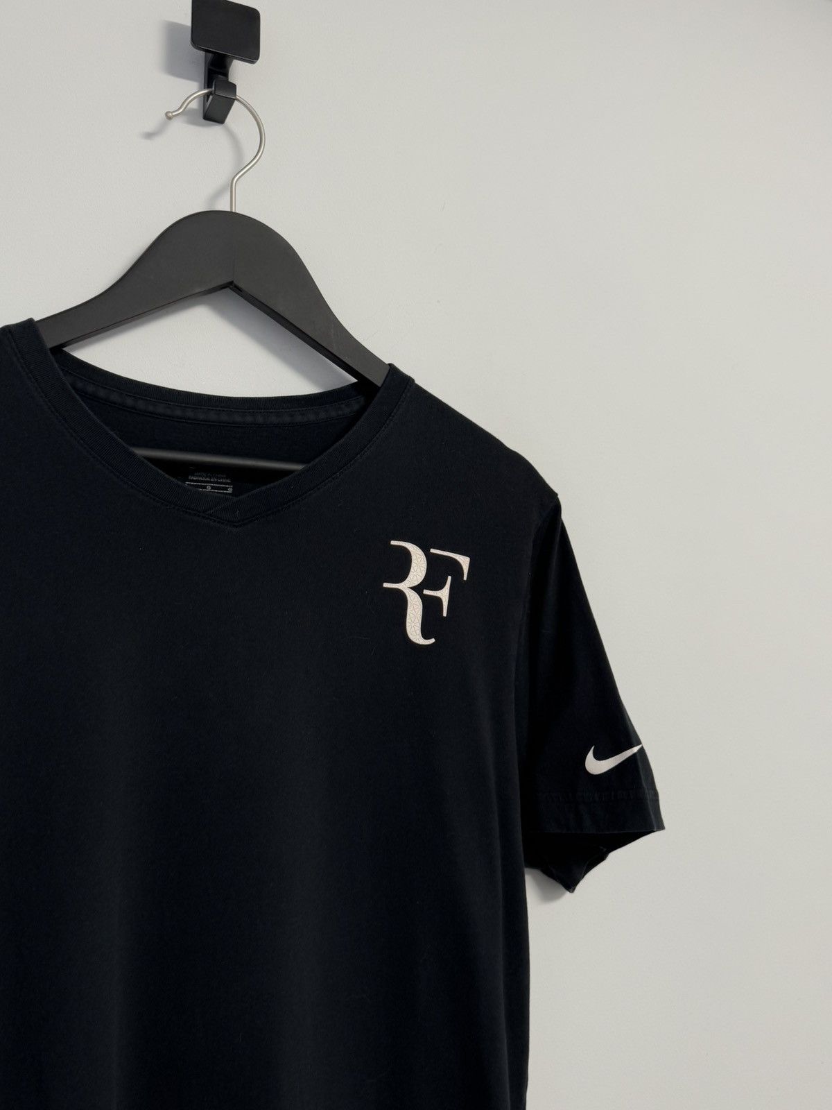 Nike × Vintage Nike Roger Federer V-Neck Practice Tennis T-Shirt Size US L / EU 52-54 / 3 - 2 Thumbnail