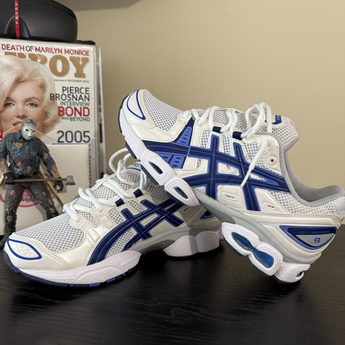 Asics Asics Gel-Nimbus 9 Size US 9 / EU 42 - 1 Thumbnail