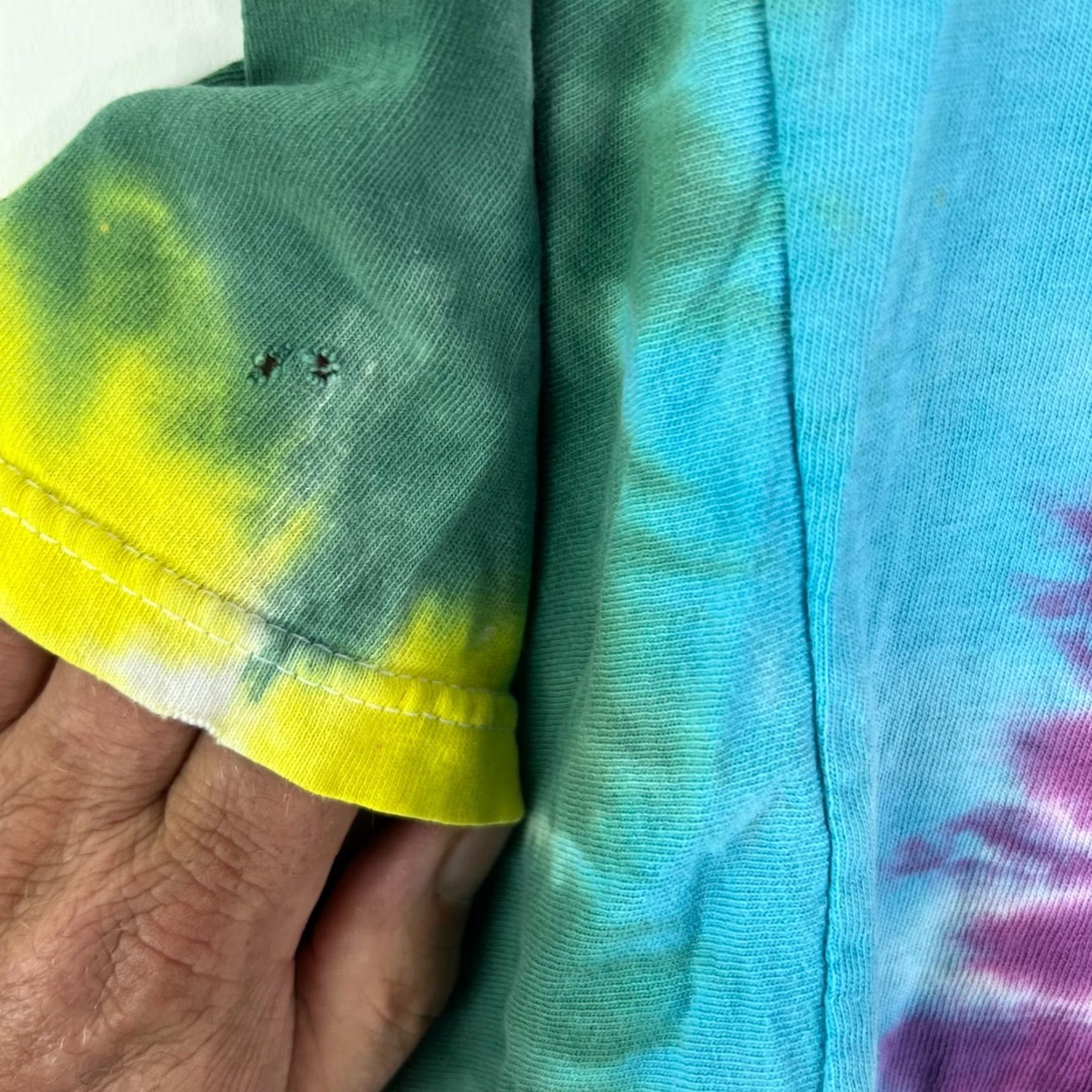 Delta VINTAGE Delta Pro Weight Laconia Bike Week 2001 Tie Dye Adult Size M Distressed T-Shirt Men Size US M / EU 48-50 / 2 - 6 Thumbnail
