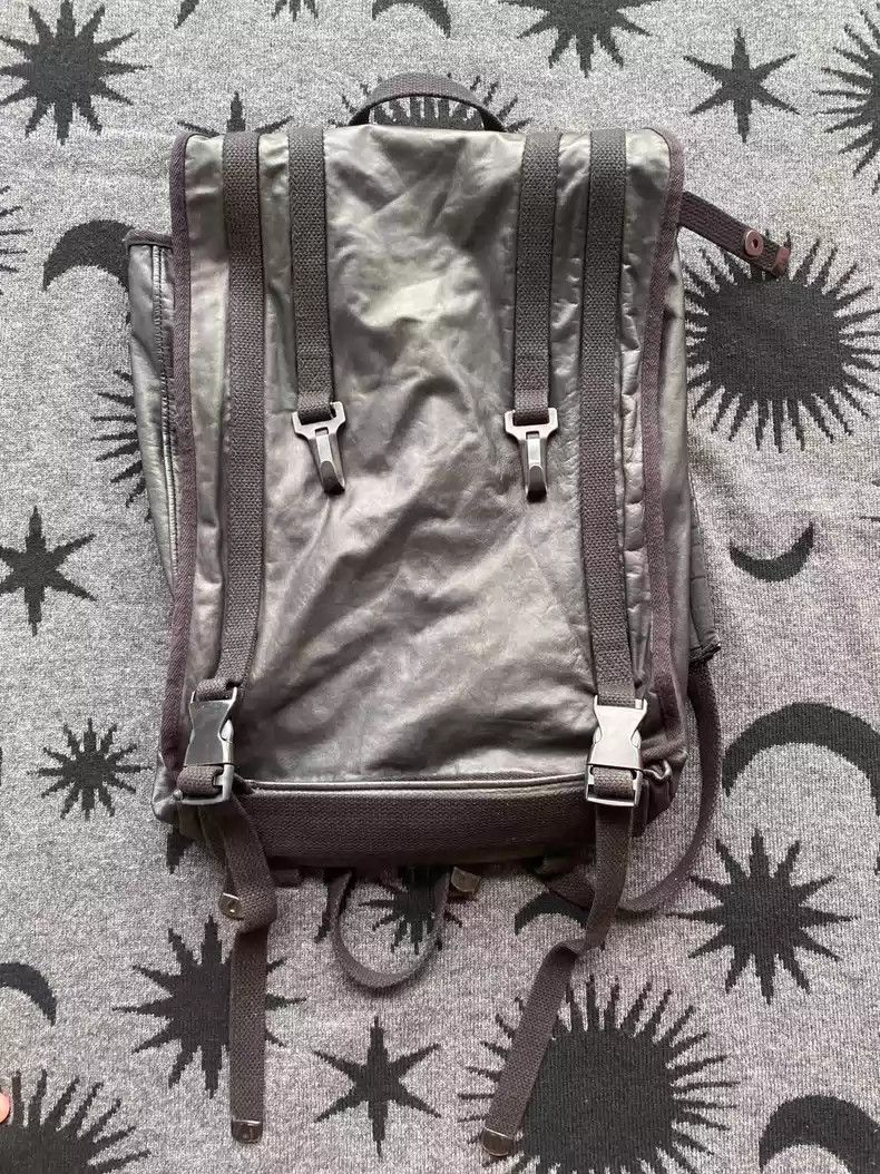 Undercover06aw leather backpack