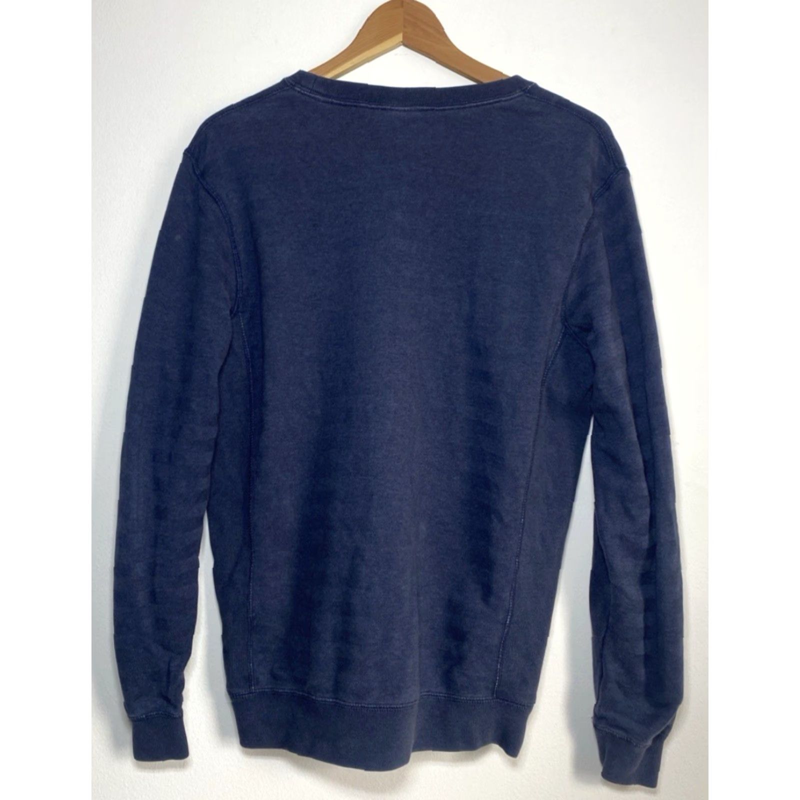Nike VINTAGE Nike Crewneck Sweatshirt—Men’s Striped, Blue, Size S (Small) - 6.0, Cotton Blend, Pullover, Logo, All Seasons, City, Vintage, Sports, 90s? Size US S / EU 44-46 / 1 - 2 Thumbnail