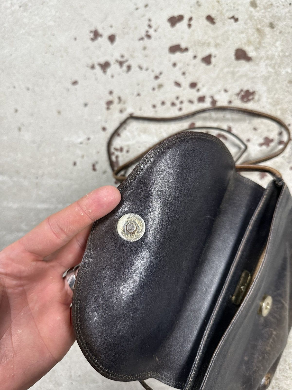 Etienne Aigner Vintage 90s Etienne Aigner Brown Leather Small Messenger Size ONE SIZE - 11 Thumbnail