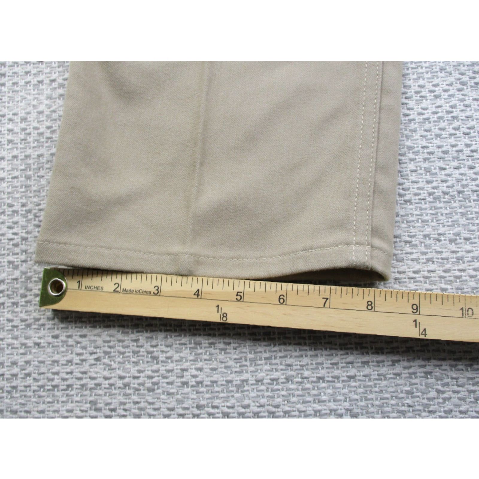 Levi's VINTAGE Levi's Pants Mens 34x29 Khaki More Room W34 L29 Made USA 90s Polyester Cotton Jeans Pants Size US 34 / EU 50 - 6 Thumbnail