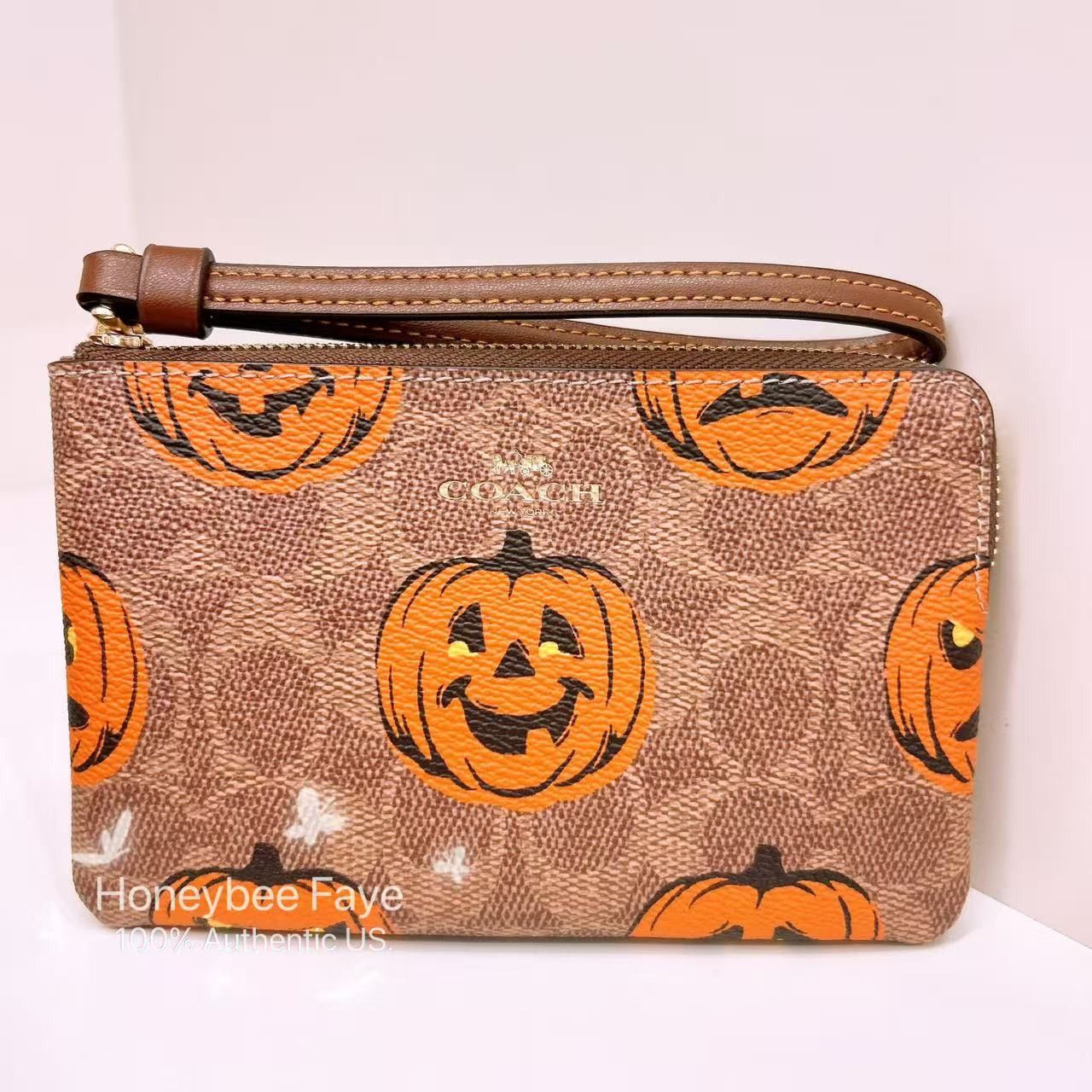 Coach Corner Zip Wristlet In Signature Canvas With Halloween Print Size ONE SIZE - 1 Thumbnail