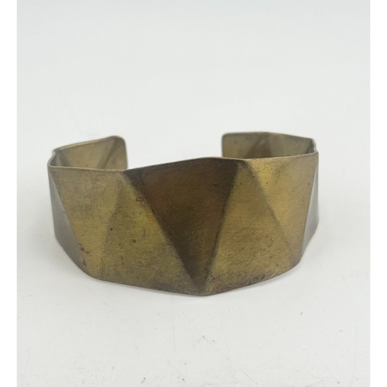 Vintage Vintage gold hammered metal cuff bracelet Size ONE SIZE - 1 Thumbnail