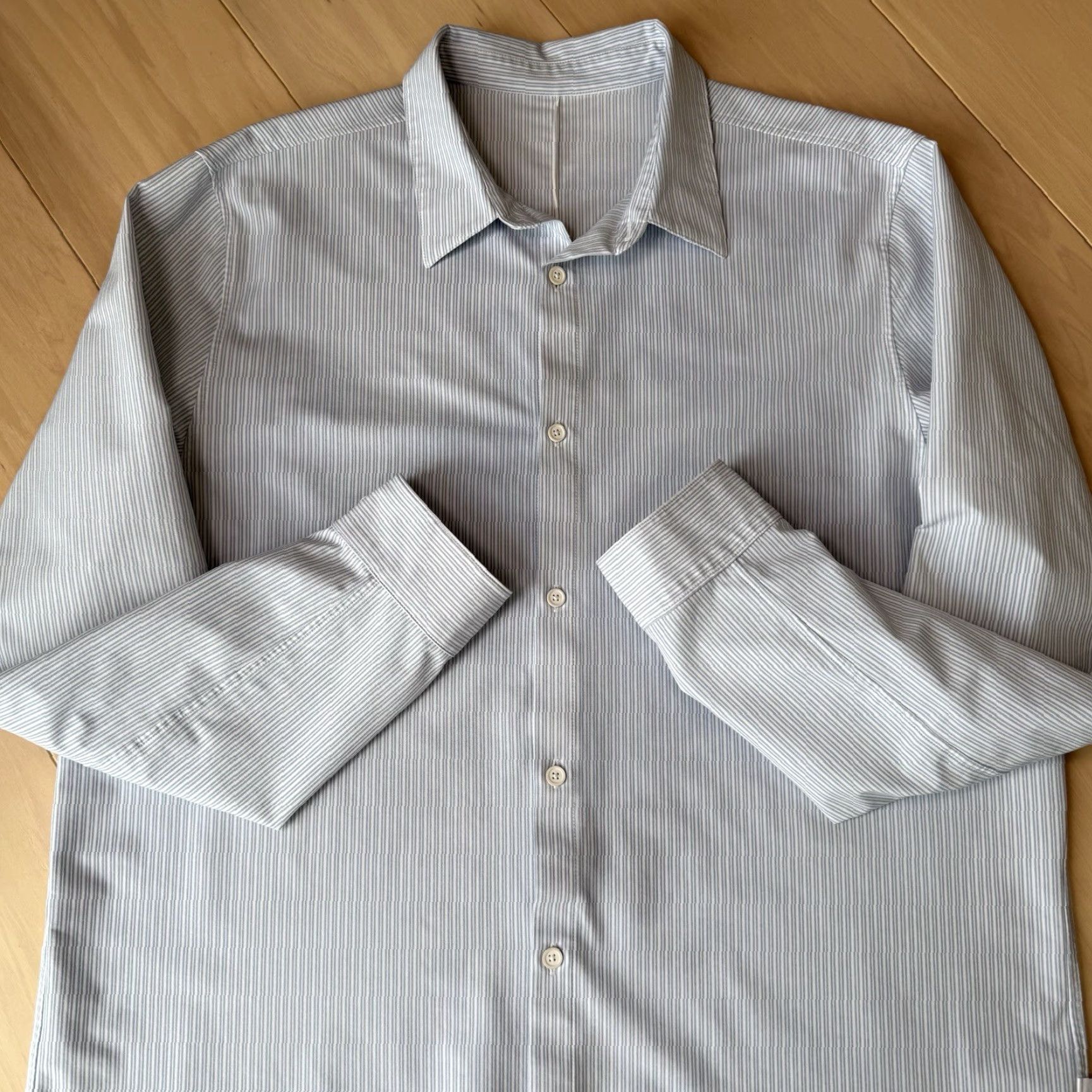 Lululemon Lululemon Shirt XL Blue White Long Sleeve Minimalist Oxford Athleisure Shirt Size US XL / EU 56 / 4 - 5 Thumbnail
