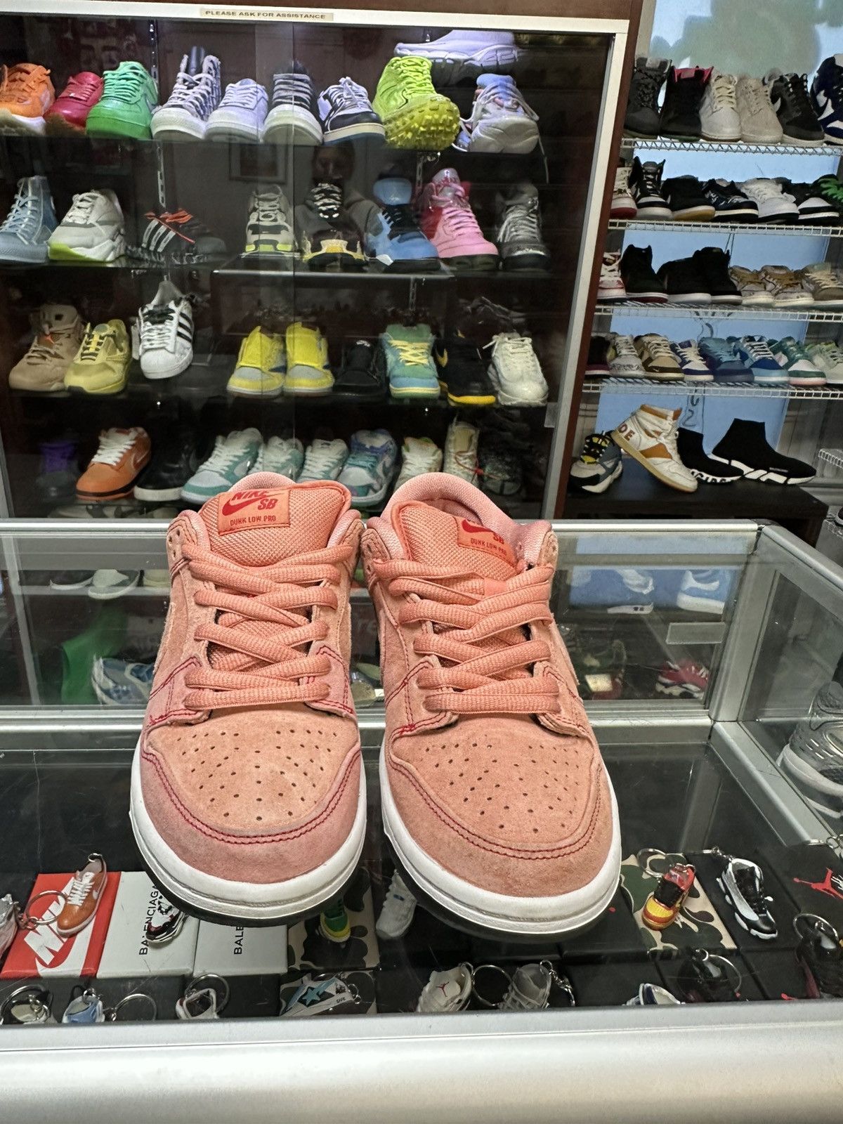 Nike Nike SB ‘Pink Pig’ Dunk Low Size US 6 / EU 39 - 3 Thumbnail