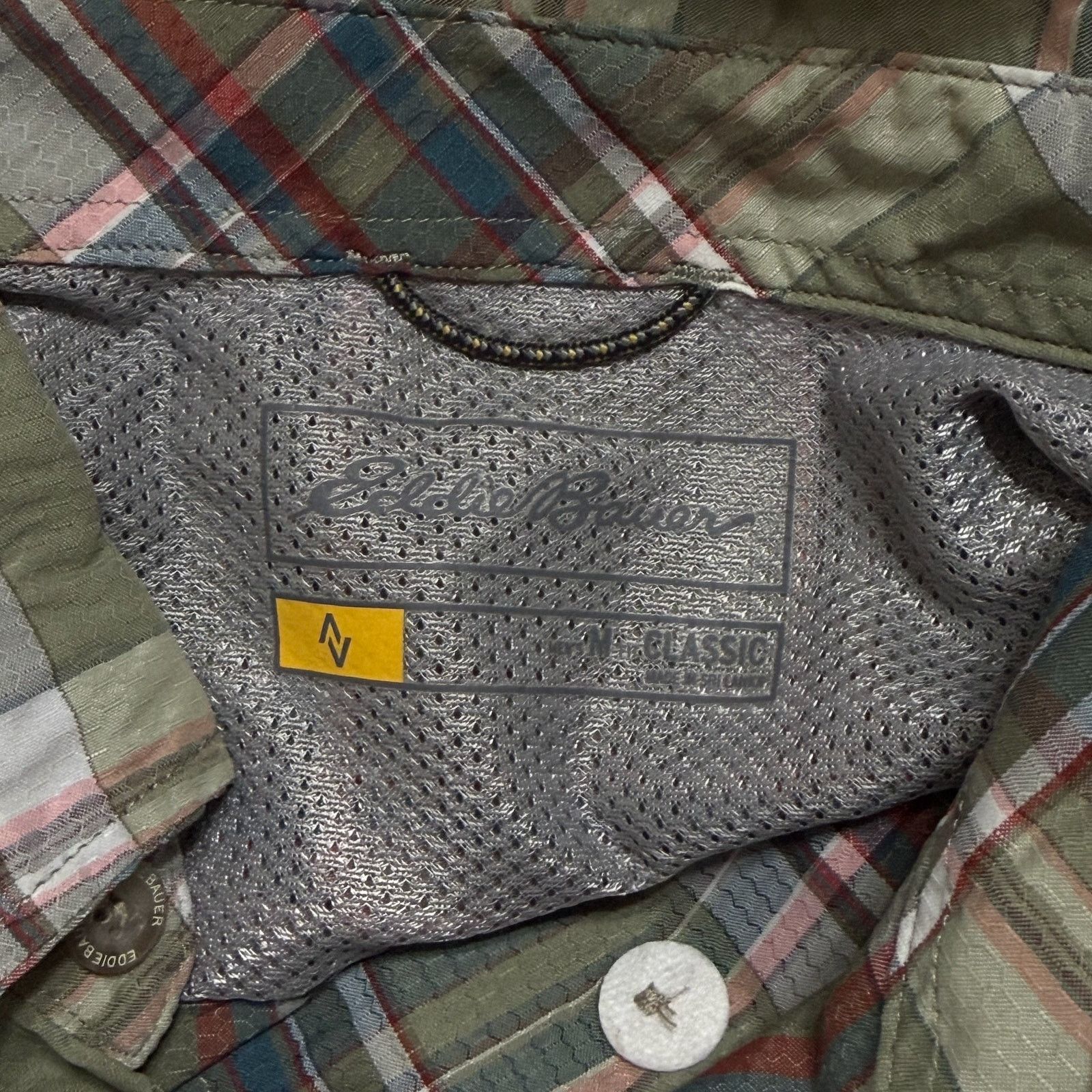 Eddie Bauer Eddie Bauer Olive Plaid Short-Sleeve Outdoor Shirt | Sz M Size US M / EU 48-50 / 2 - 6 Thumbnail