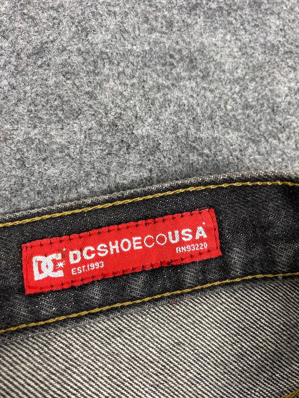 DC dc shoeco usa baggy jorts 3quarter denim Size US 36 / EU 52 - 12 Thumbnail