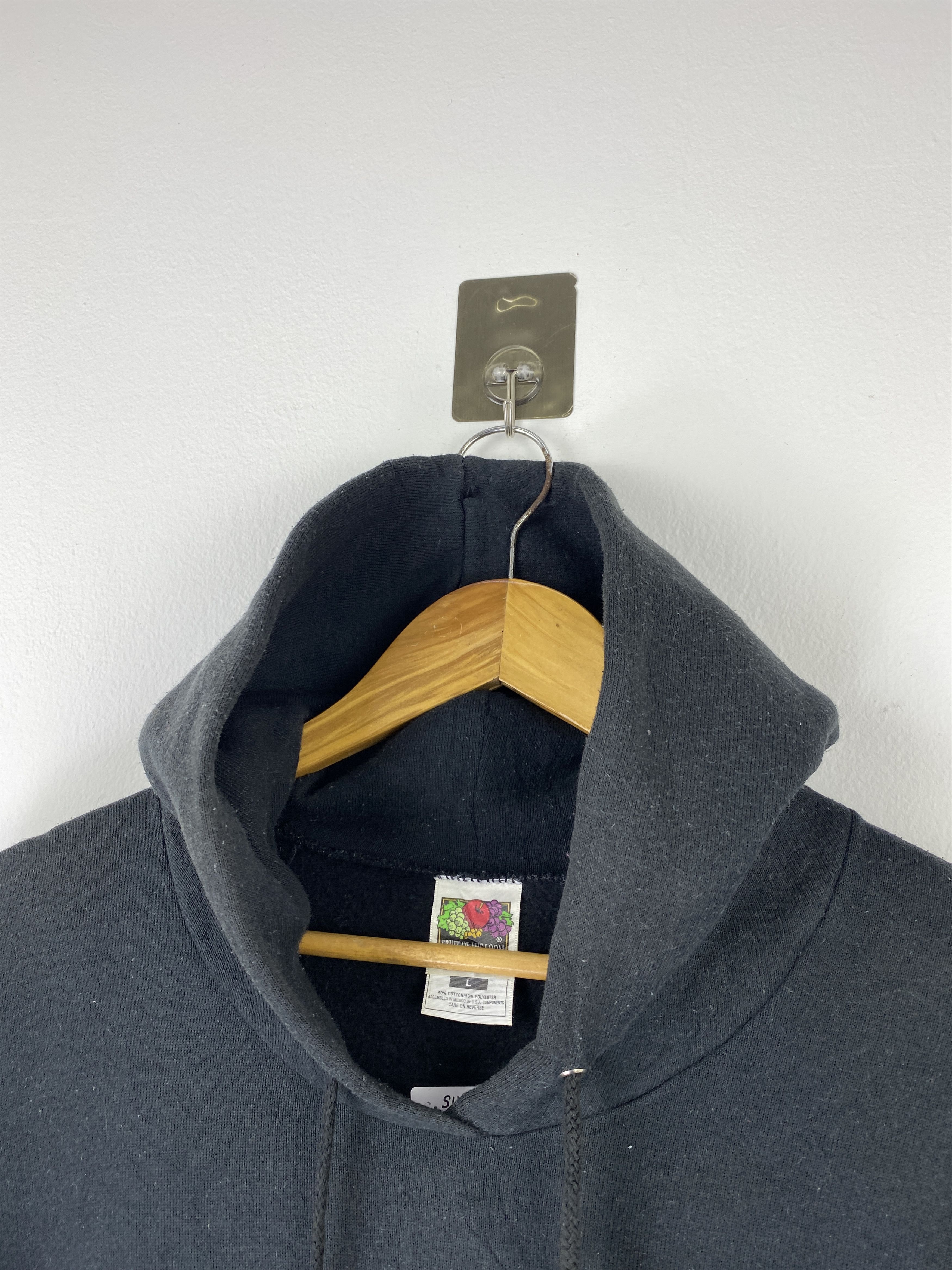 Fruit Of The Loom Vintage 90s Fruit Of The Loom Swells Hoodie SH0506 Size US L / EU 52-54 / 3 - 11 Thumbnail