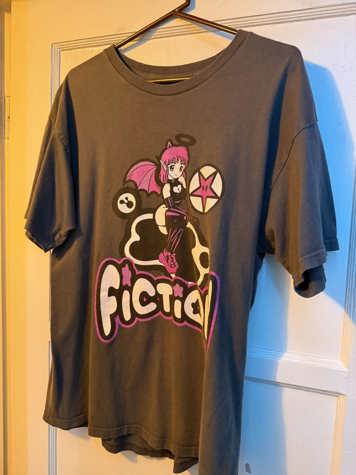 Other USED L FICTION GREY/PURPLE T-SHIRT Size US L / EU 52-54 / 3 - 4 Thumbnail