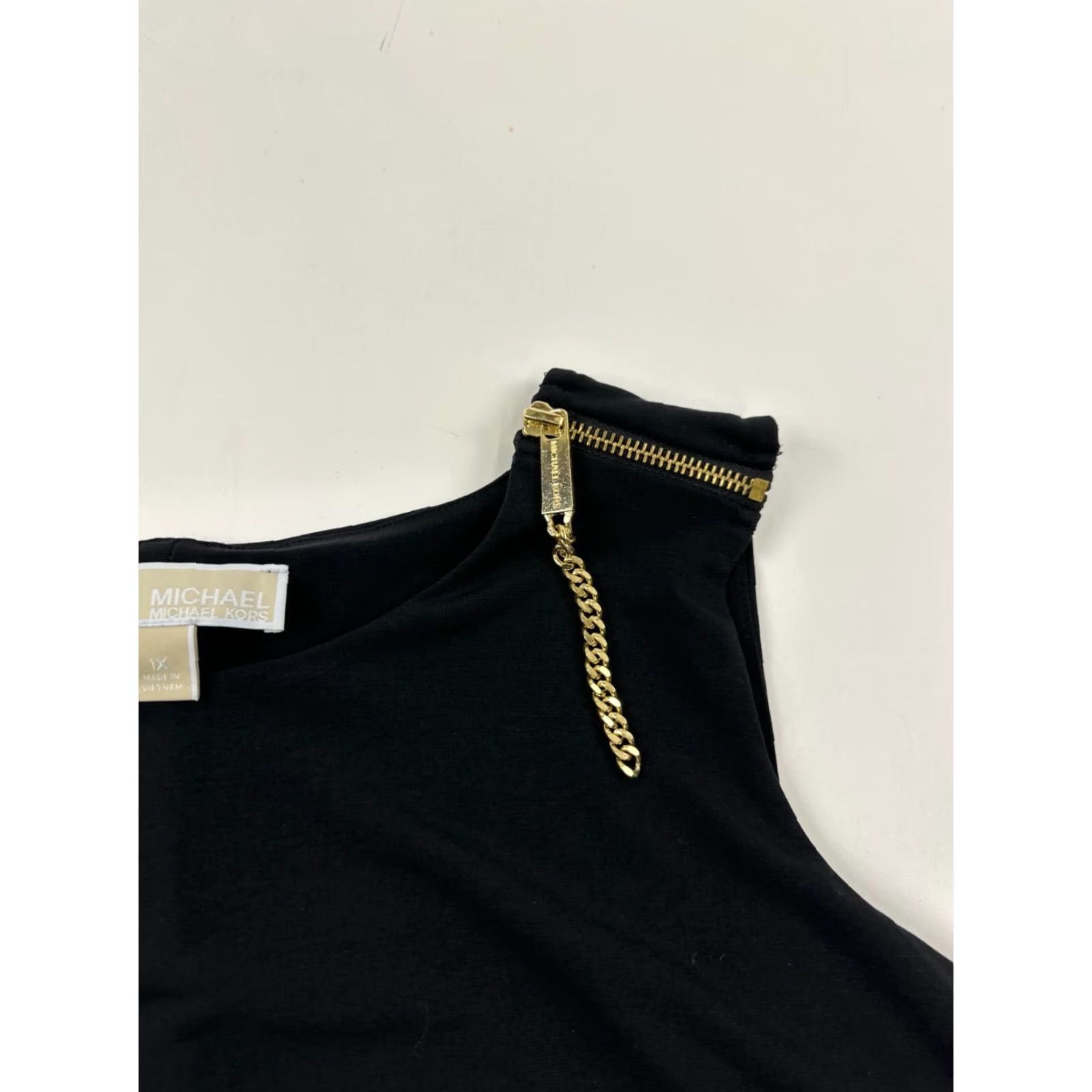 Michael Kors Michael Kors Top Womens 1X Black Sleeveless Tank Tunic Zip Round Neck Chiffon Layered Double Shoulder Polyester Machine Washable Casual 90s? Size XL / US 12-14 / IT 48-50 - 4 Thumbnail
