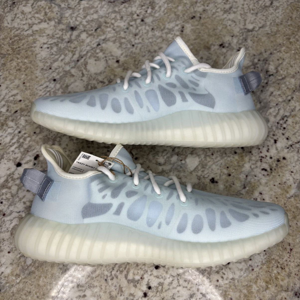Adidas × Kanye West Size 9.5 Yeezy Boost 350 V2 Mono Ice Brand New With Box Size US 9.5 / EU 42-43 - 3 Thumbnail