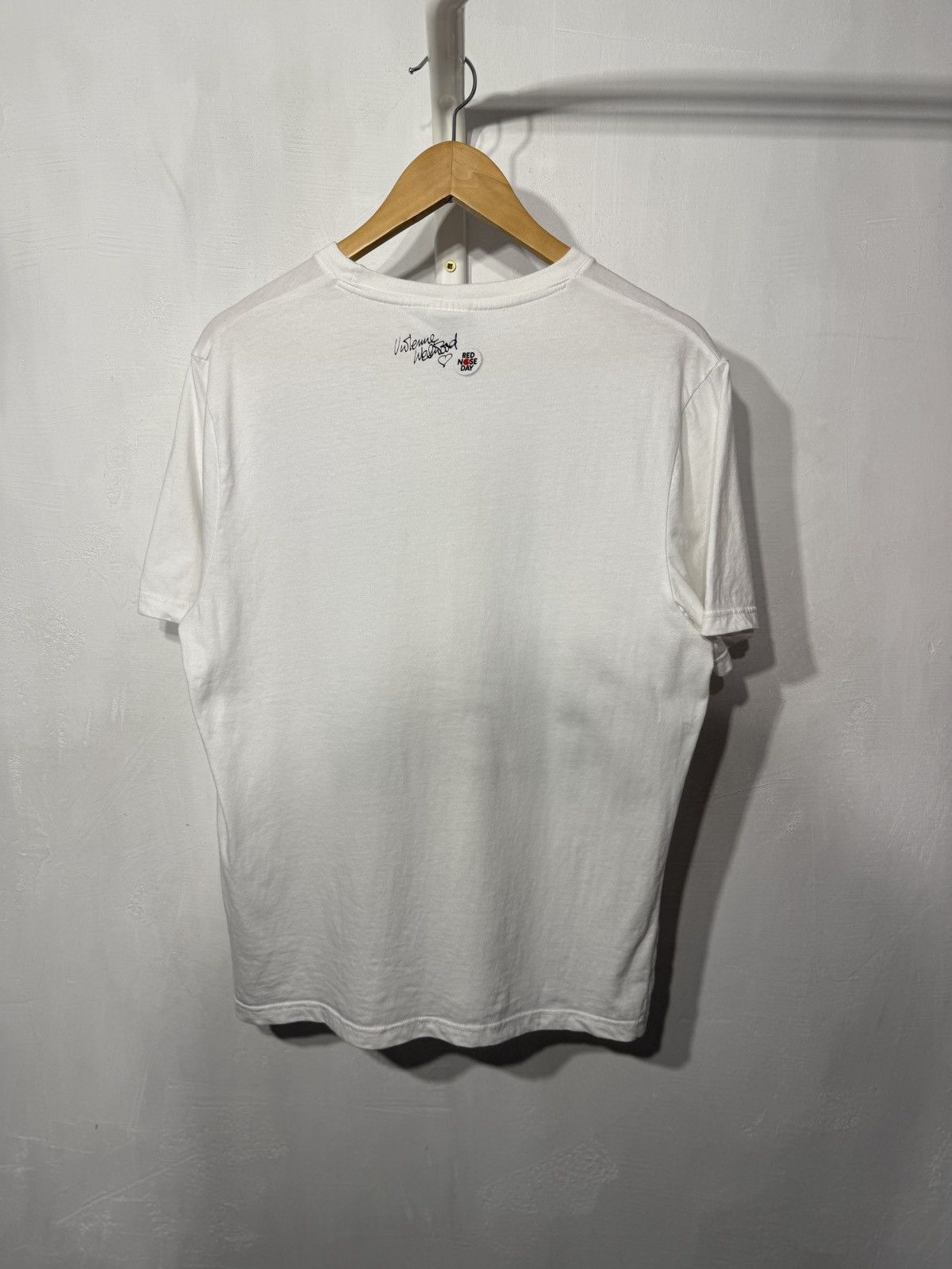 Vivienne Westwood Vivienne Westwood Comic Relief Red Nose Day TShirt vintage Size US M / EU 48-50 / 2 - 3 Thumbnail