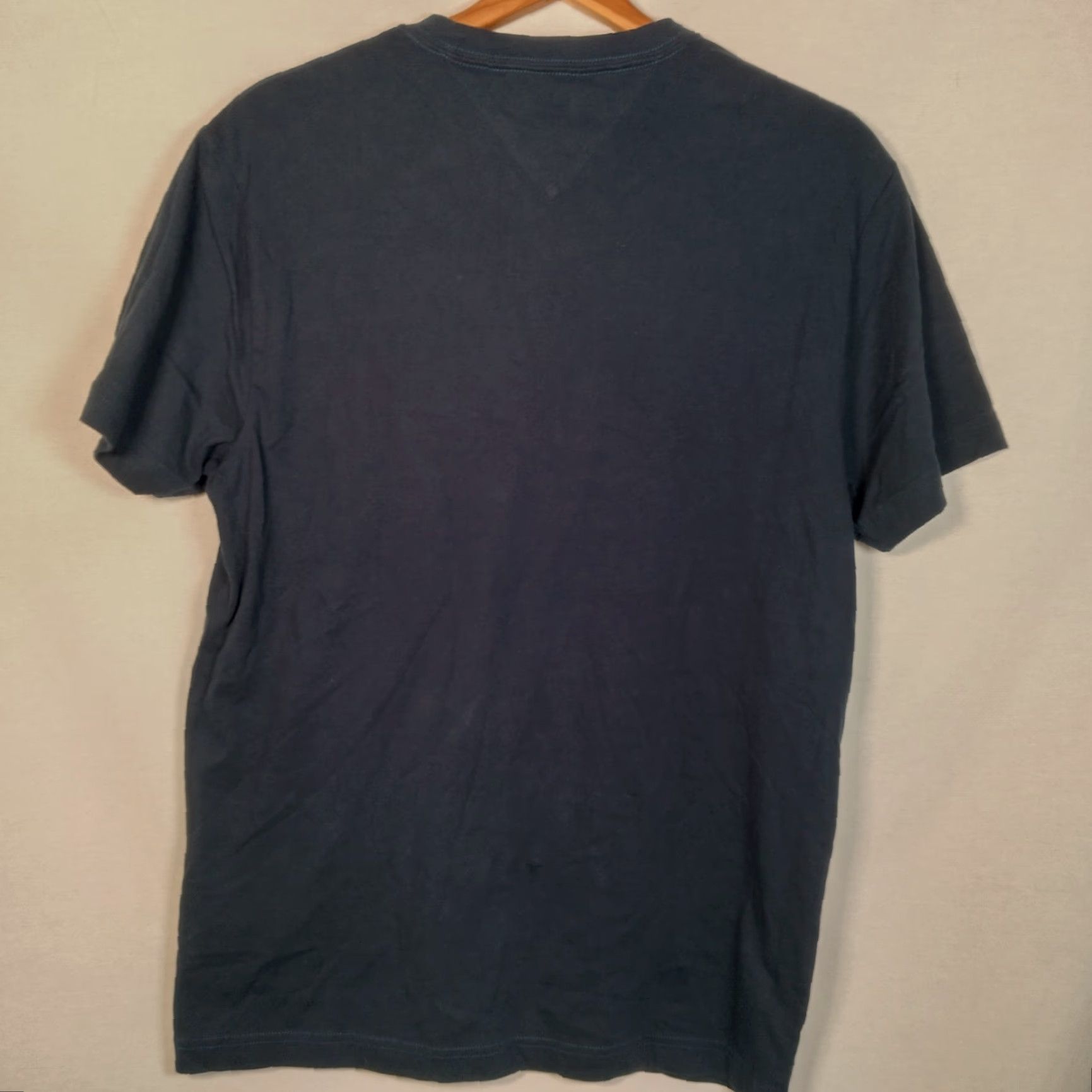 Tommy Hilfiger VINTAGE Tommy Hilfiger Graphic T-Shirt Men XS Navy Blue Short Sleeve 2011 Size US XS / EU 42 / 0 - 3 Thumbnail