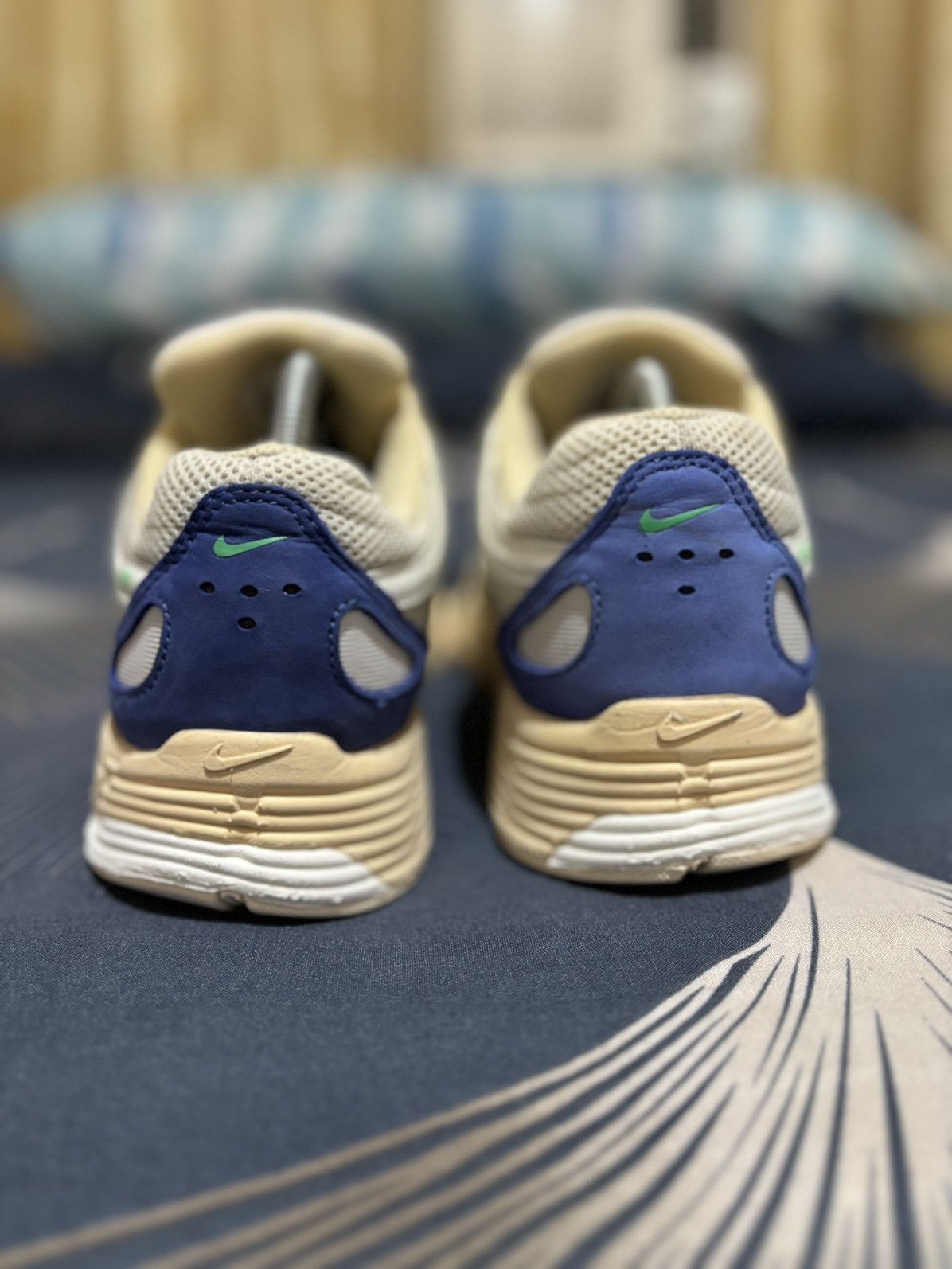 Nike NIKE P-6000 COCONUT MILK SAIL Size US 9 / EU 42 - 6 Thumbnail