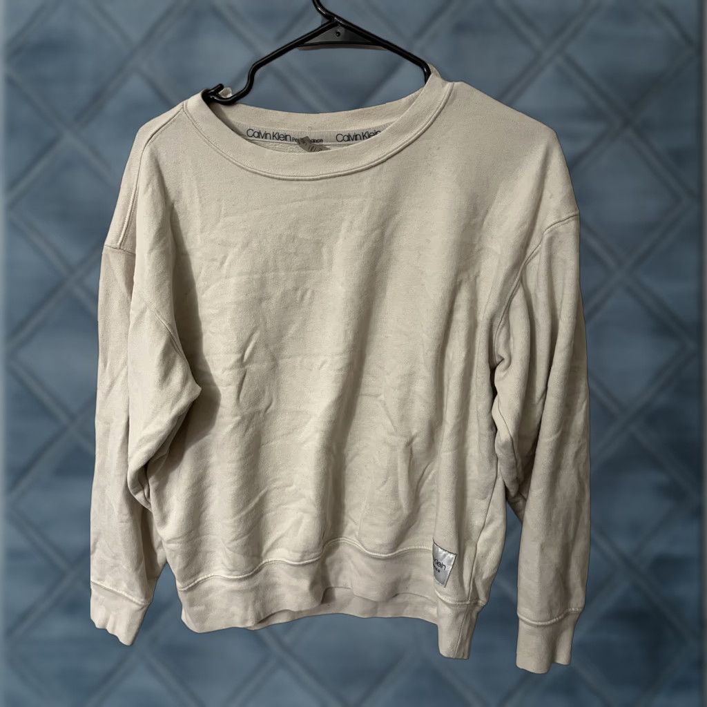 Calvin Klein Calvin Klein Performance Sweatshirt Women’s Small Cream Long Sleeve Pullover Activewear Fleece Size S / US 4 / IT 40 - 1 Thumbnail