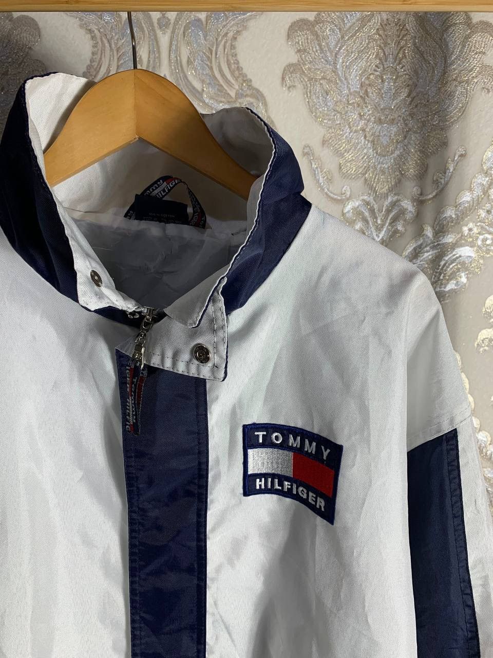 Tommy Hilfiger × Vintage VERY RARE TOMMY HILFIGER JEANS BIG LOGO LIGHT JACKET RETRO Size US XL / EU 56 / 4 - 3 Thumbnail